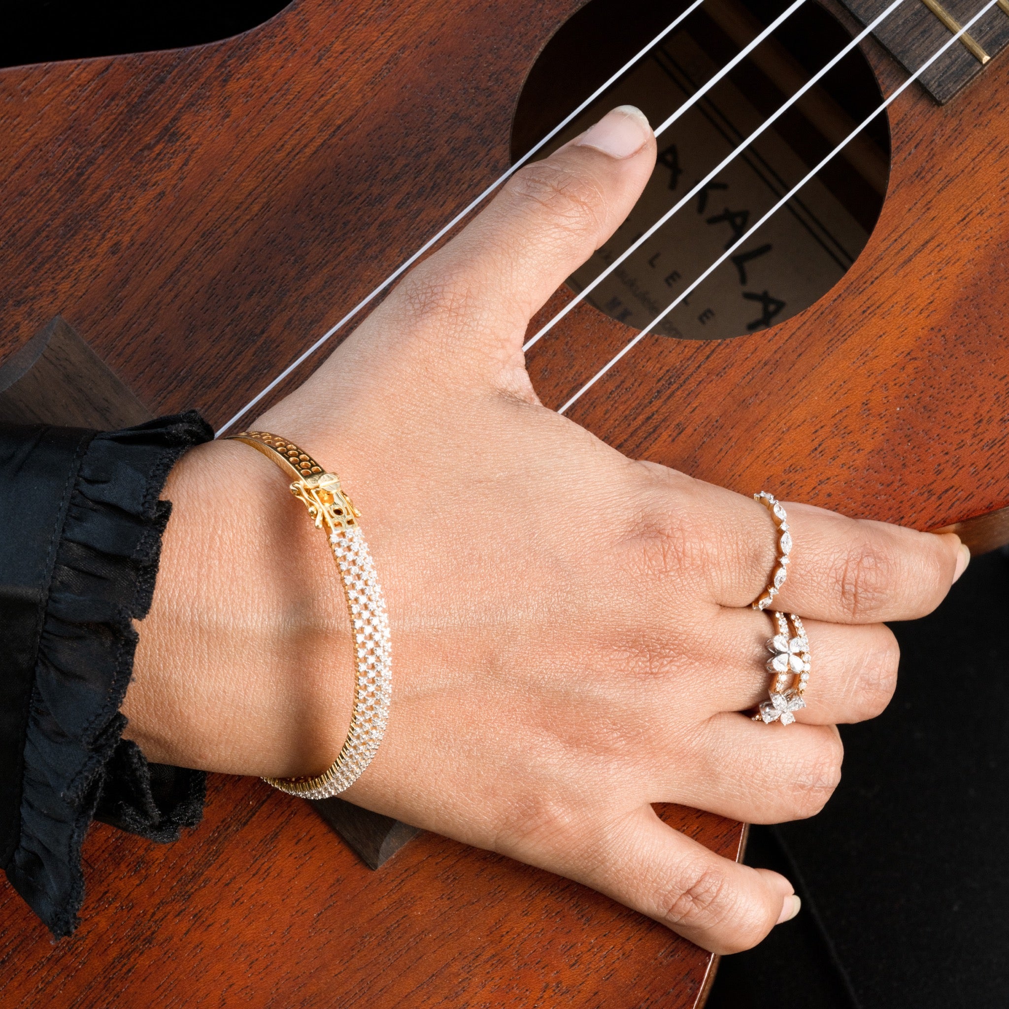 Sunlight Symphony - Bracelet: Size 2.5