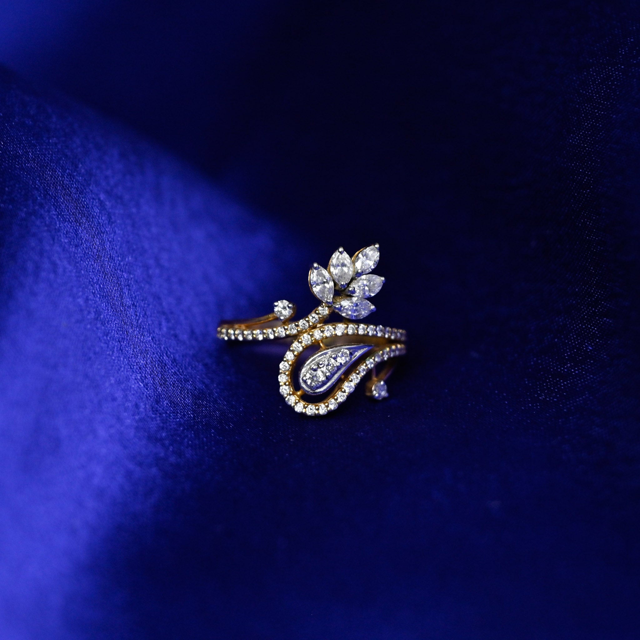 The Blooming Hope - Ring: Size 9
