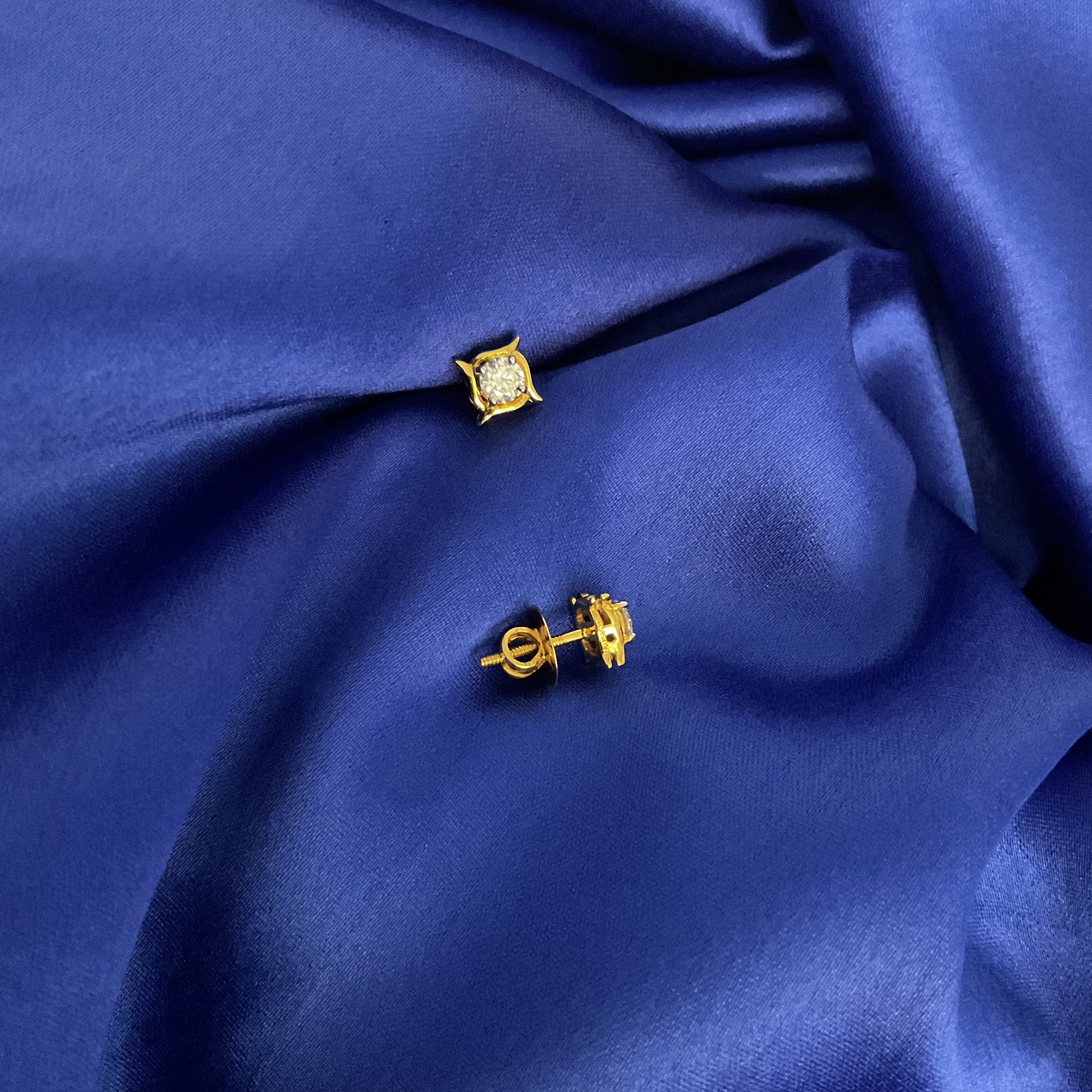 25 Ct Solitaire Studs