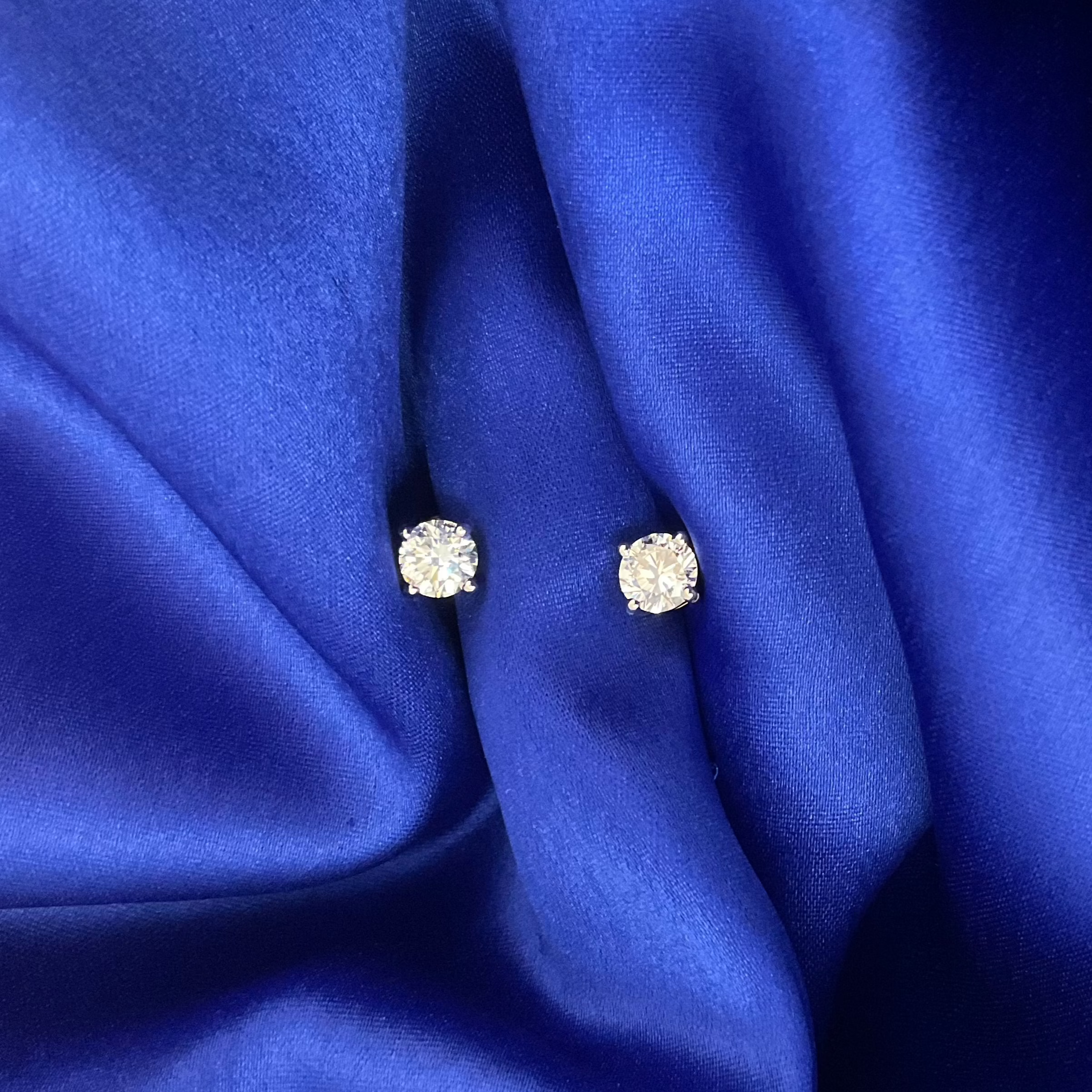 37.5 Cents Solitaire Studs