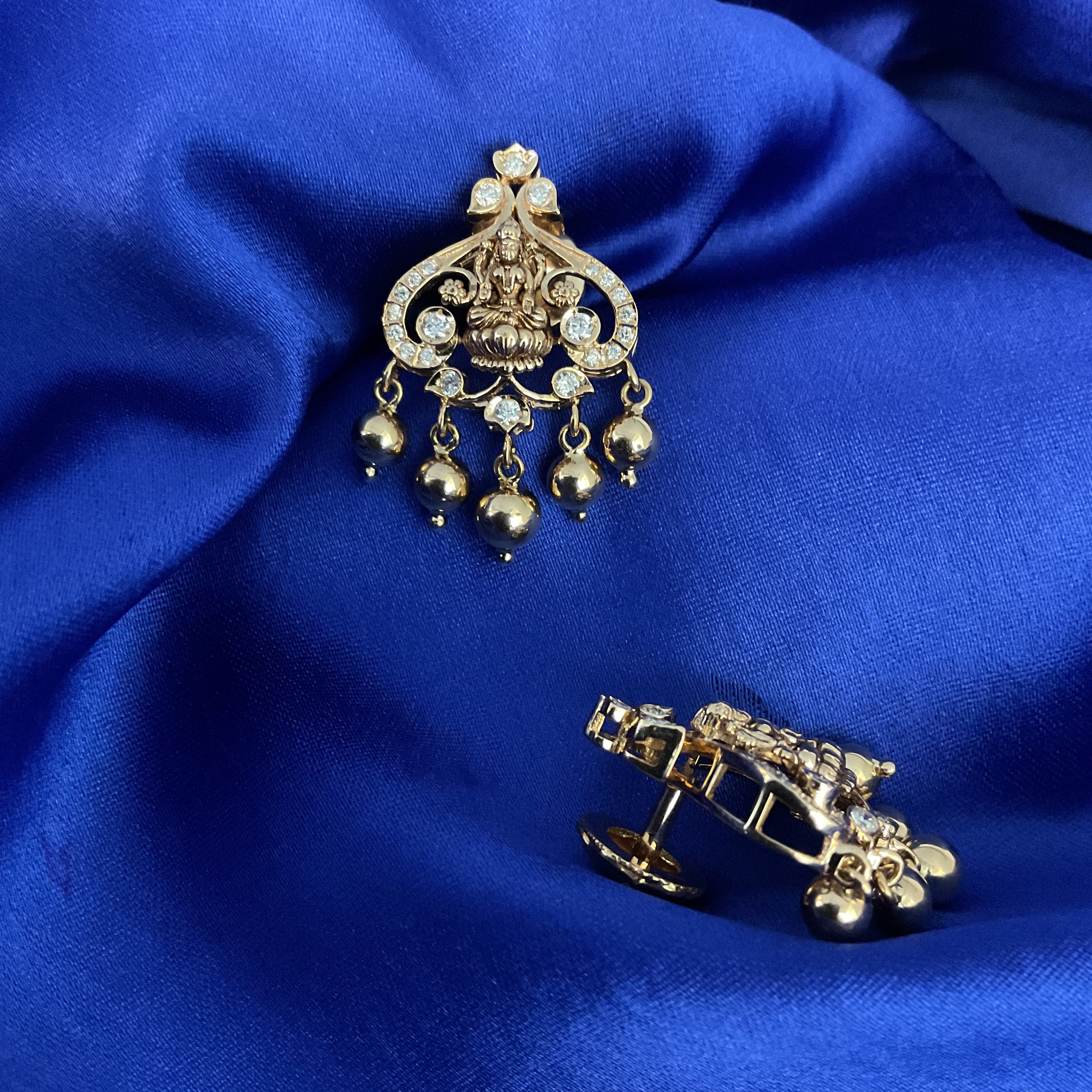 Padma Shobha Studs