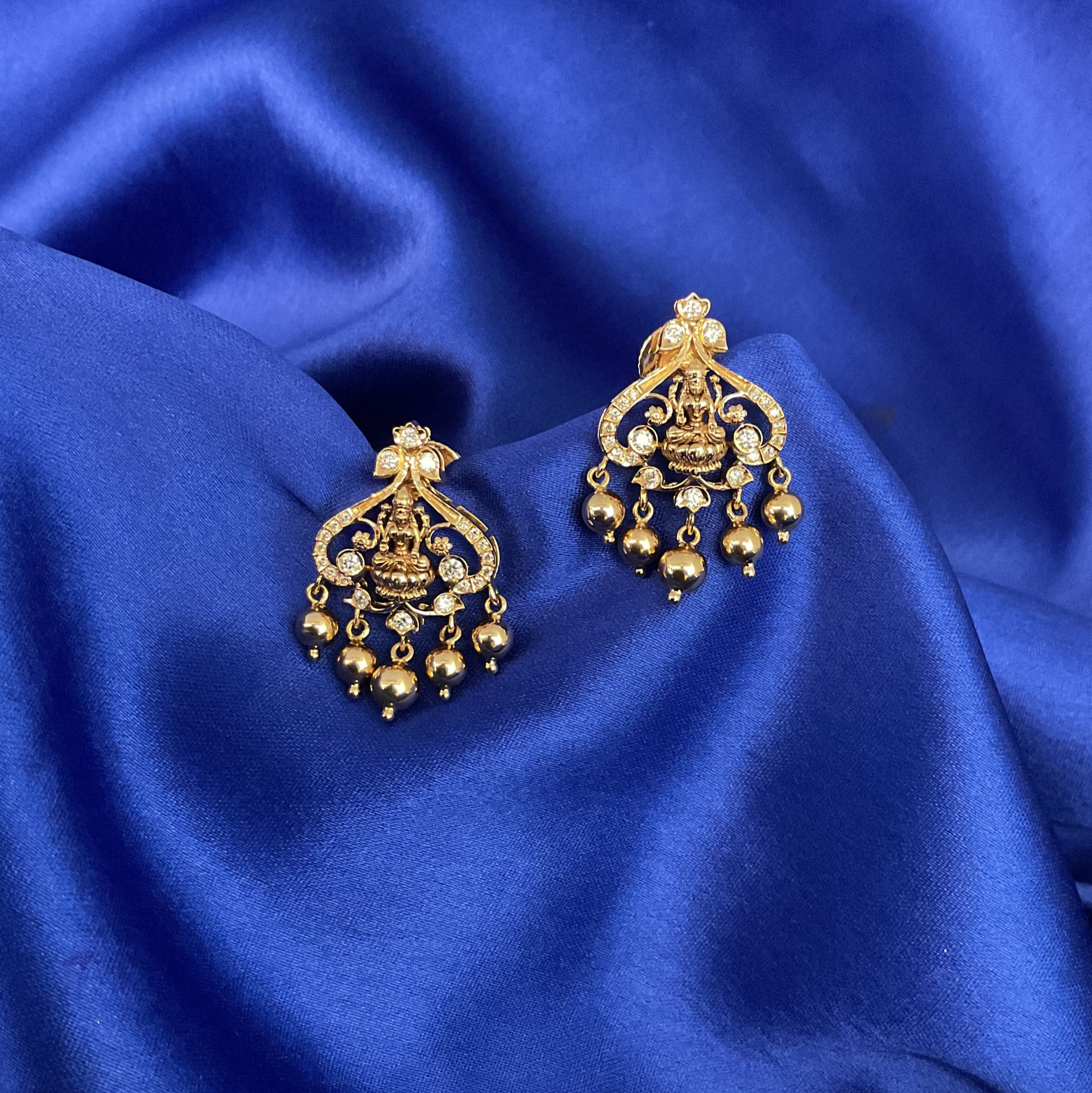 Padma Shobha Studs