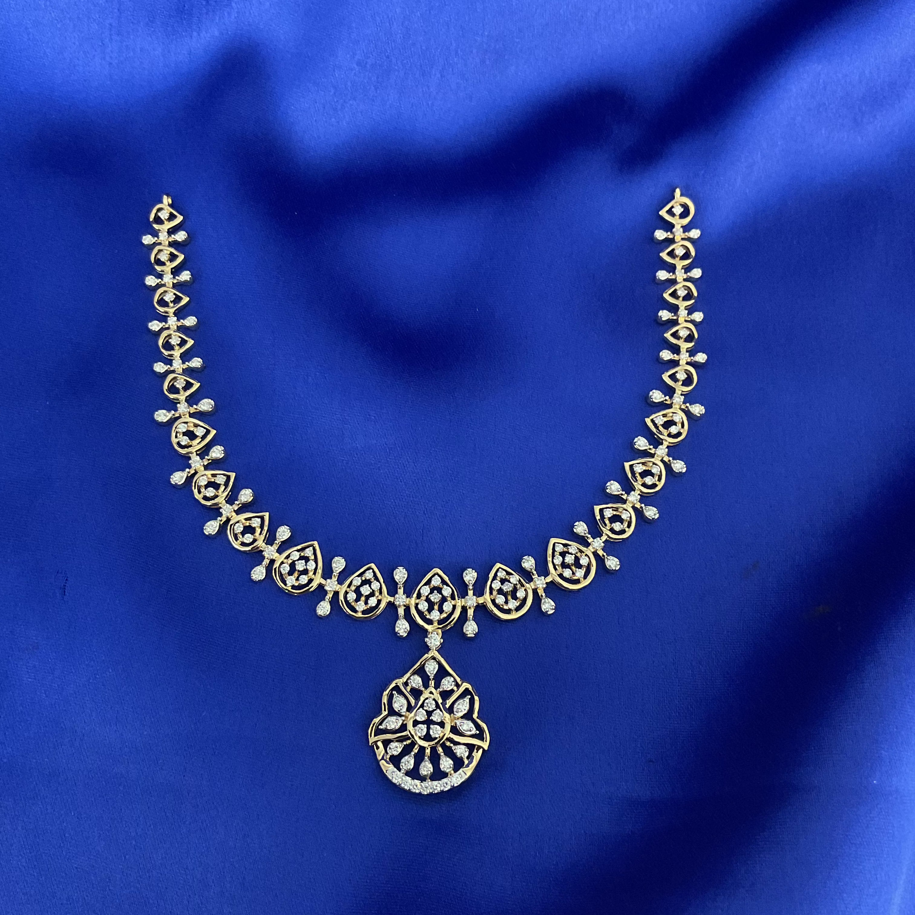 Auridrop Necklace