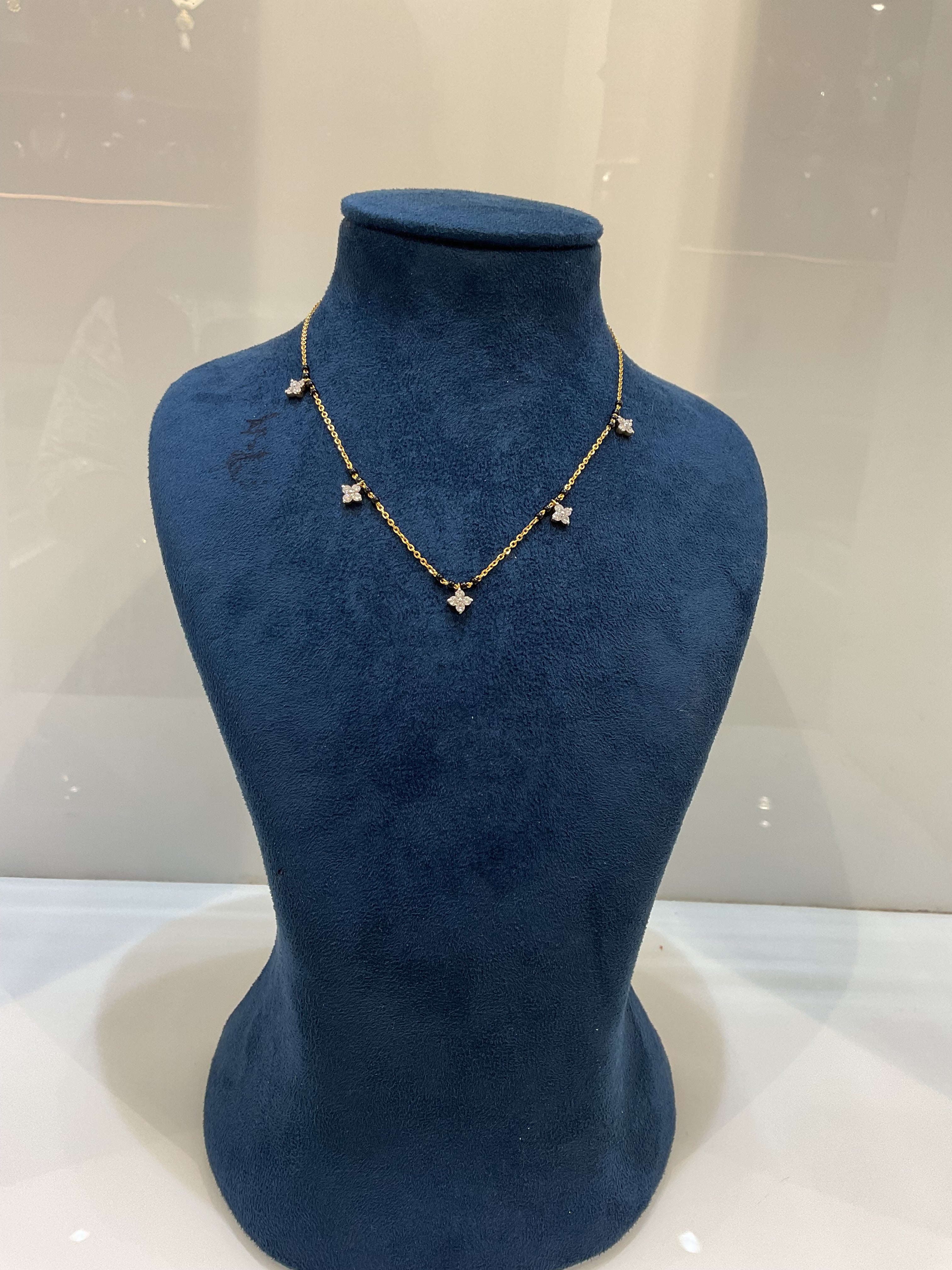 Clover Charm Mangalsutra