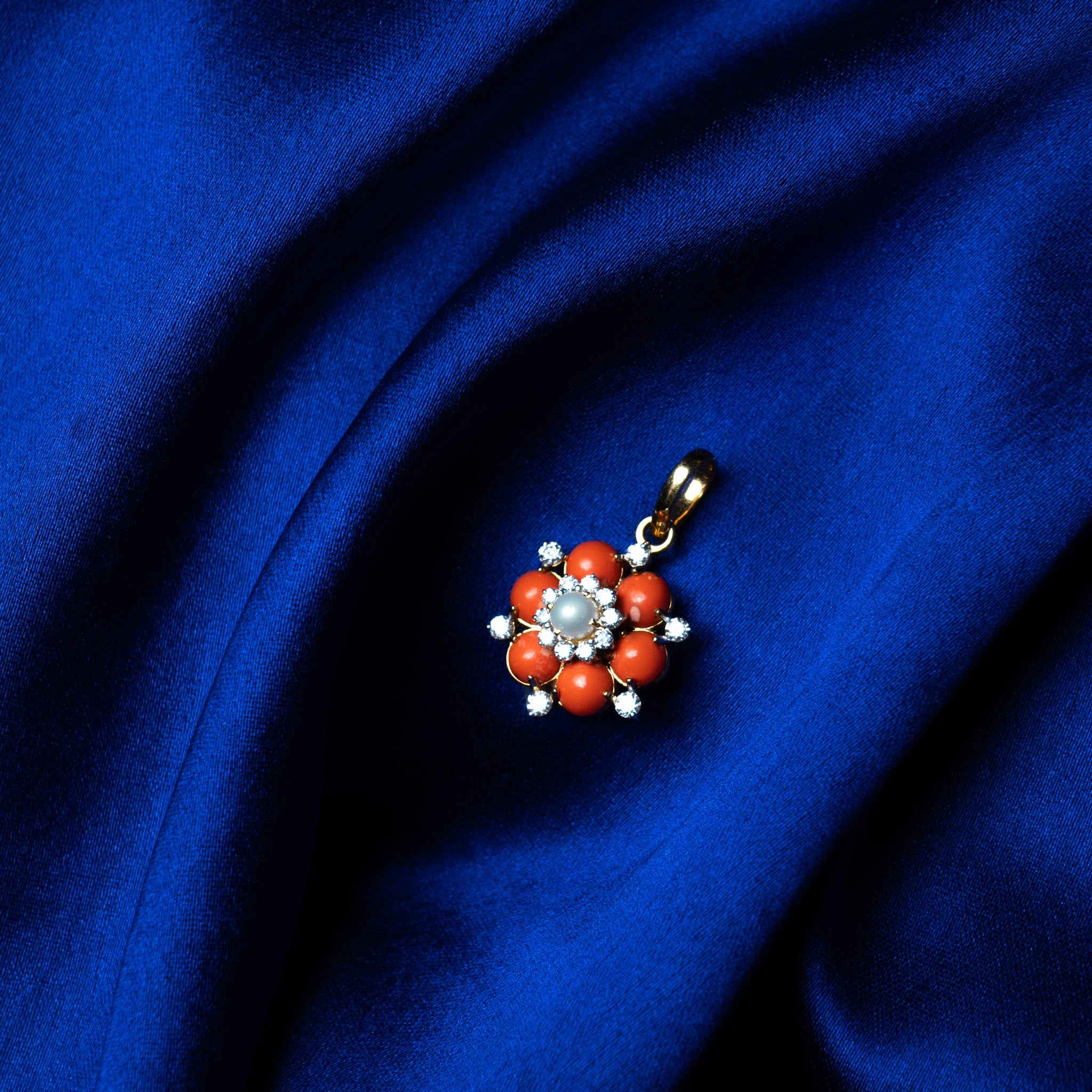 Coral Power - Pendant