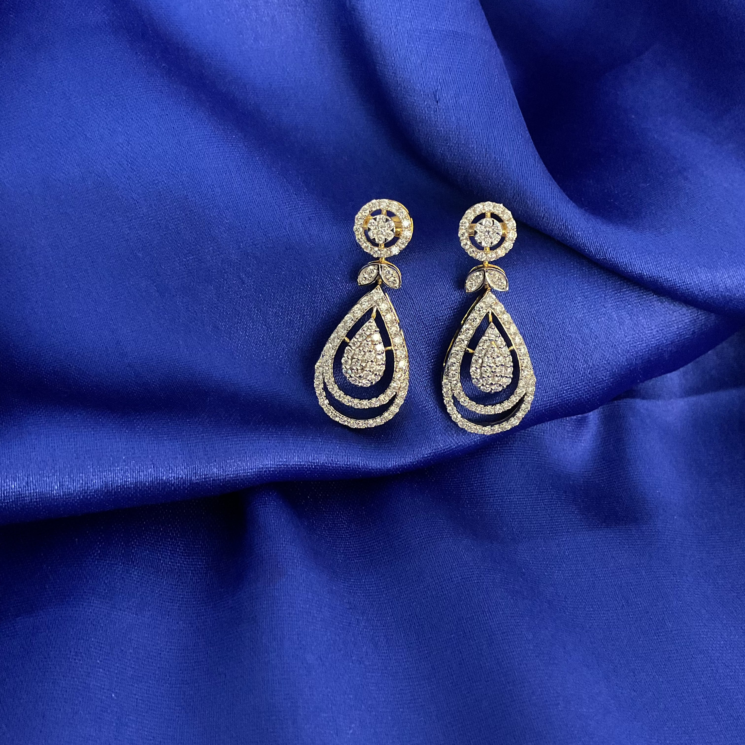 Dazziling Pears Earrings