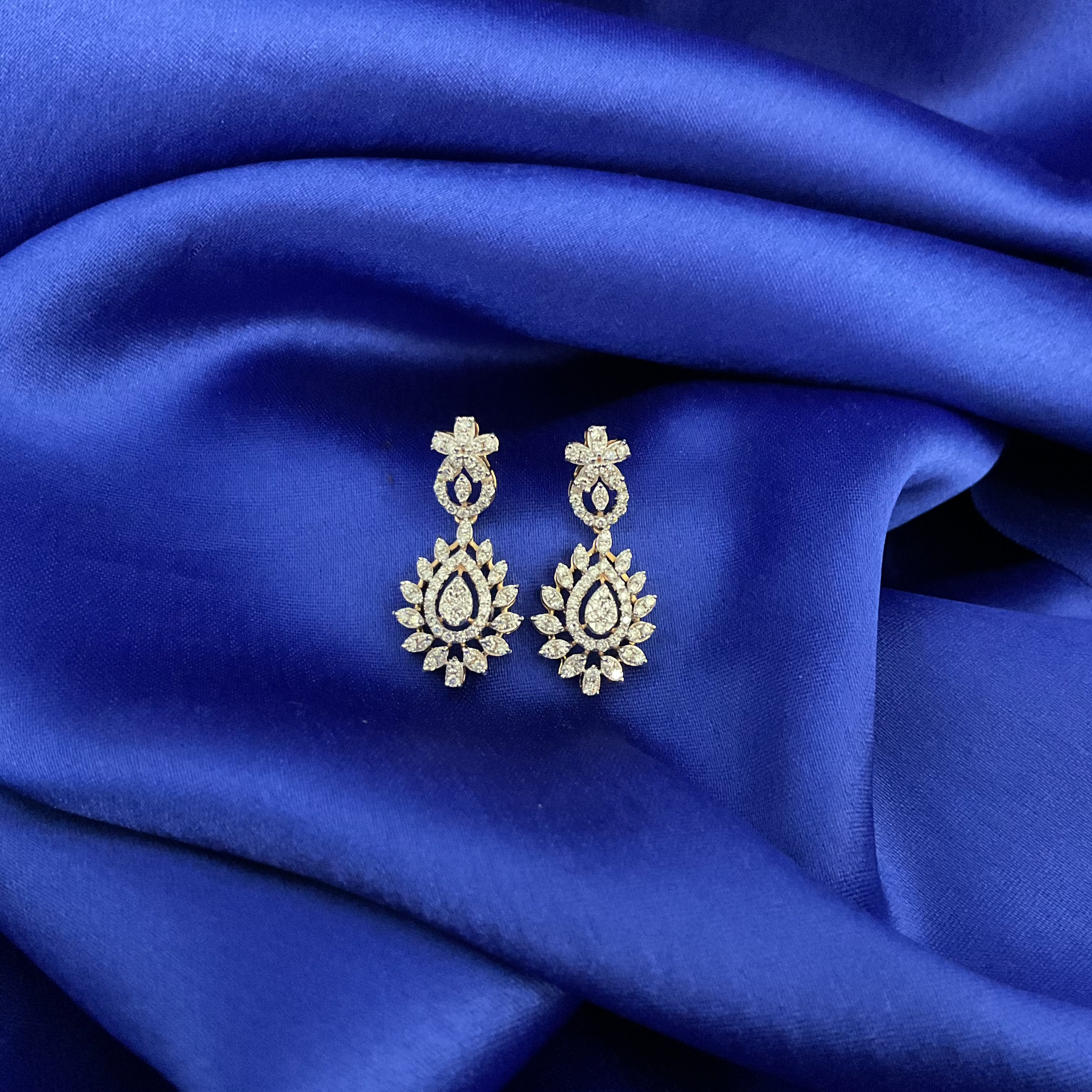 Diamond Wishper Earrings