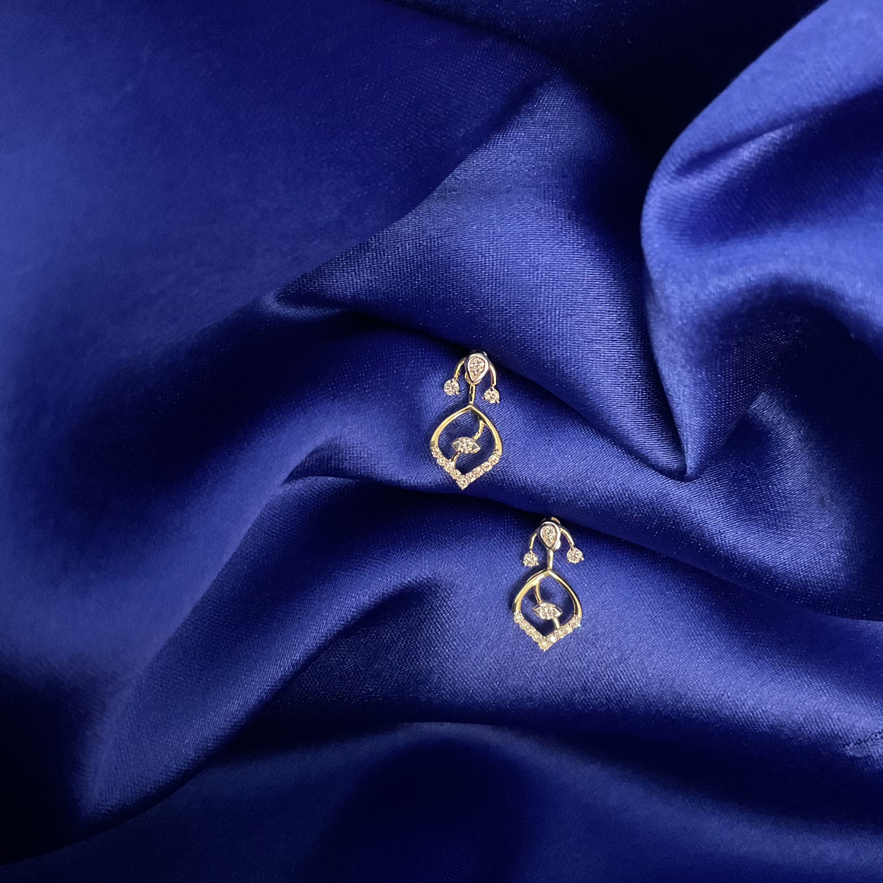 Diamora Earrings