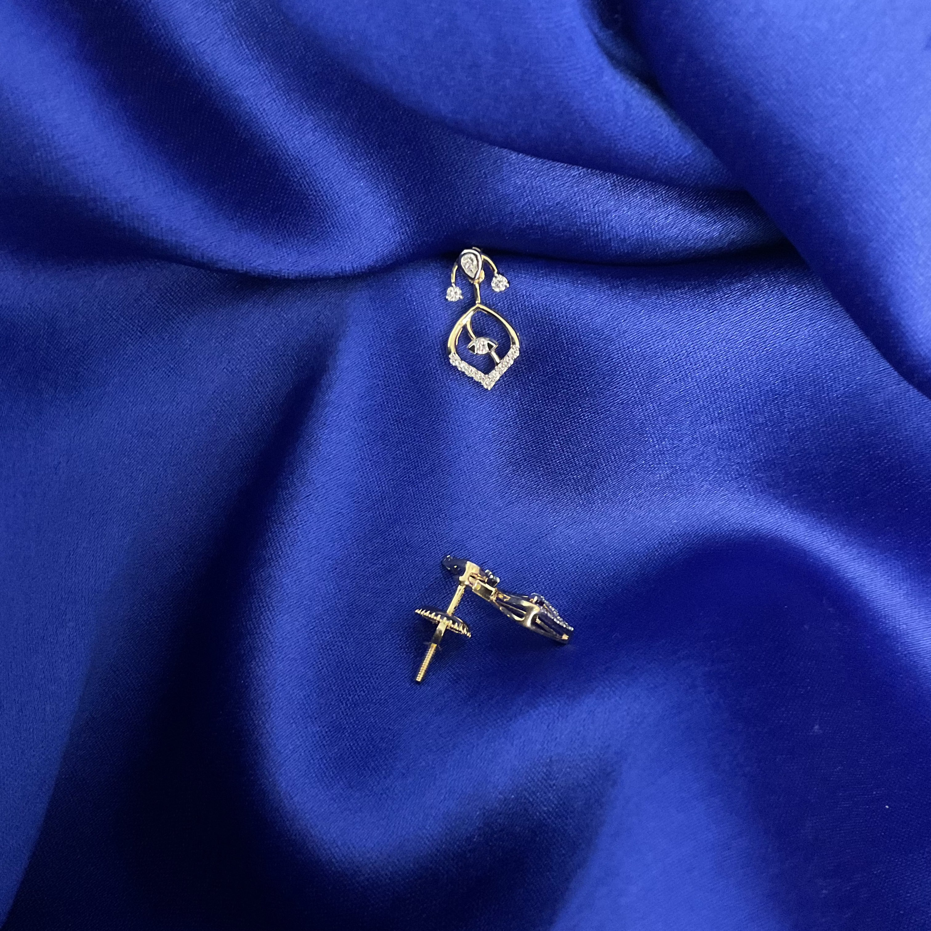 Diamora Earrings