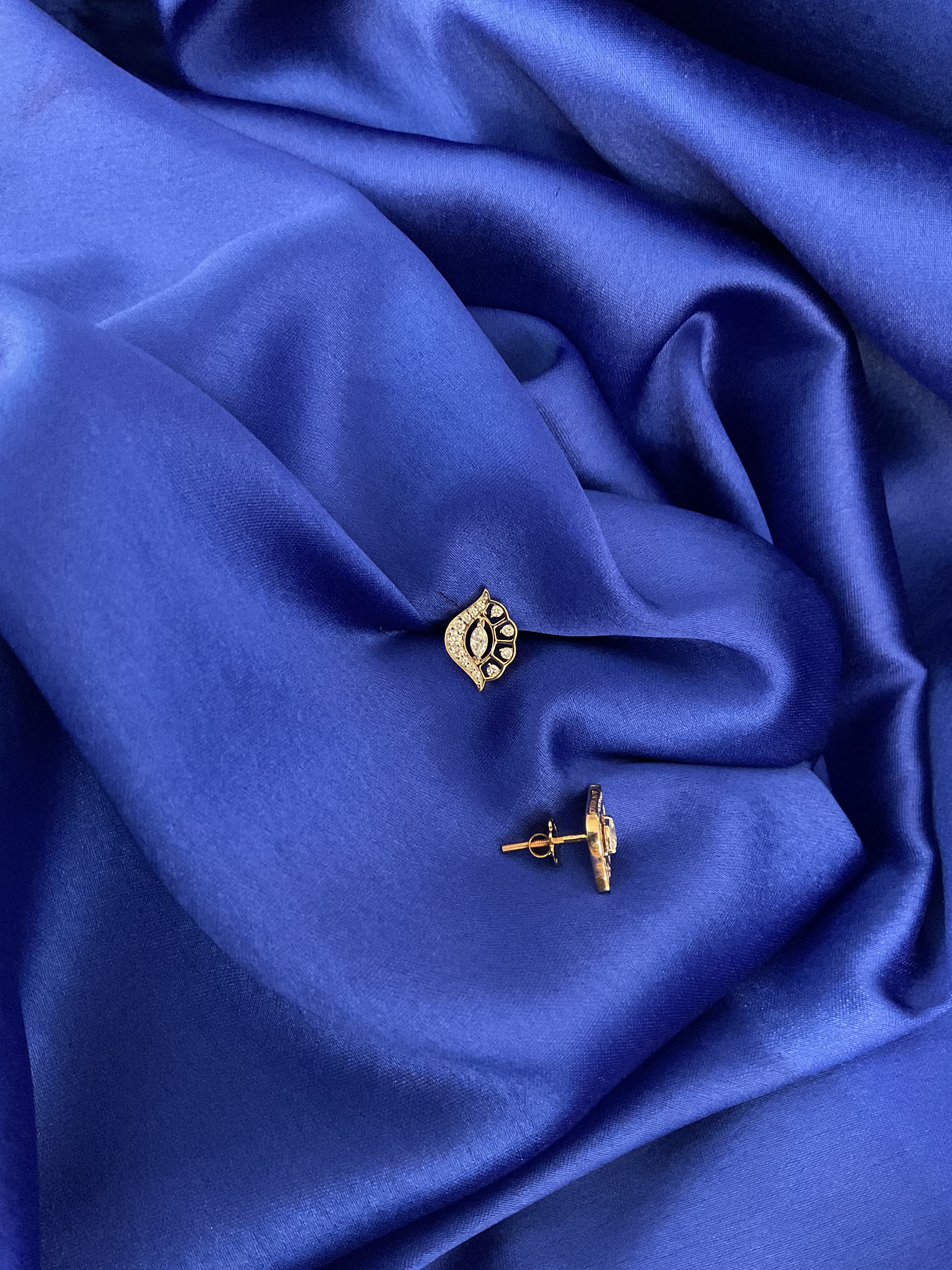Divya Nayan Studs