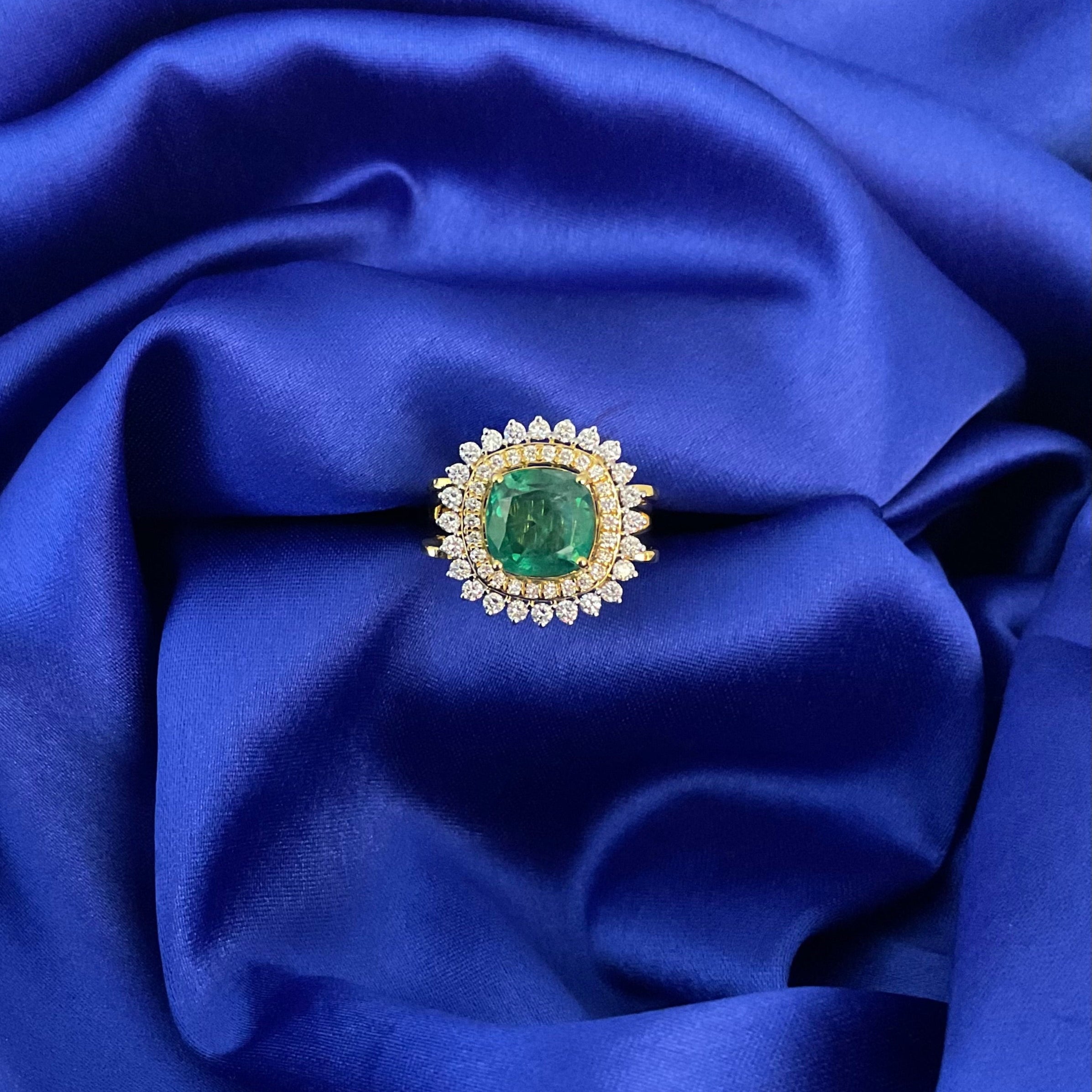 Elysian Green Ring: Size 13