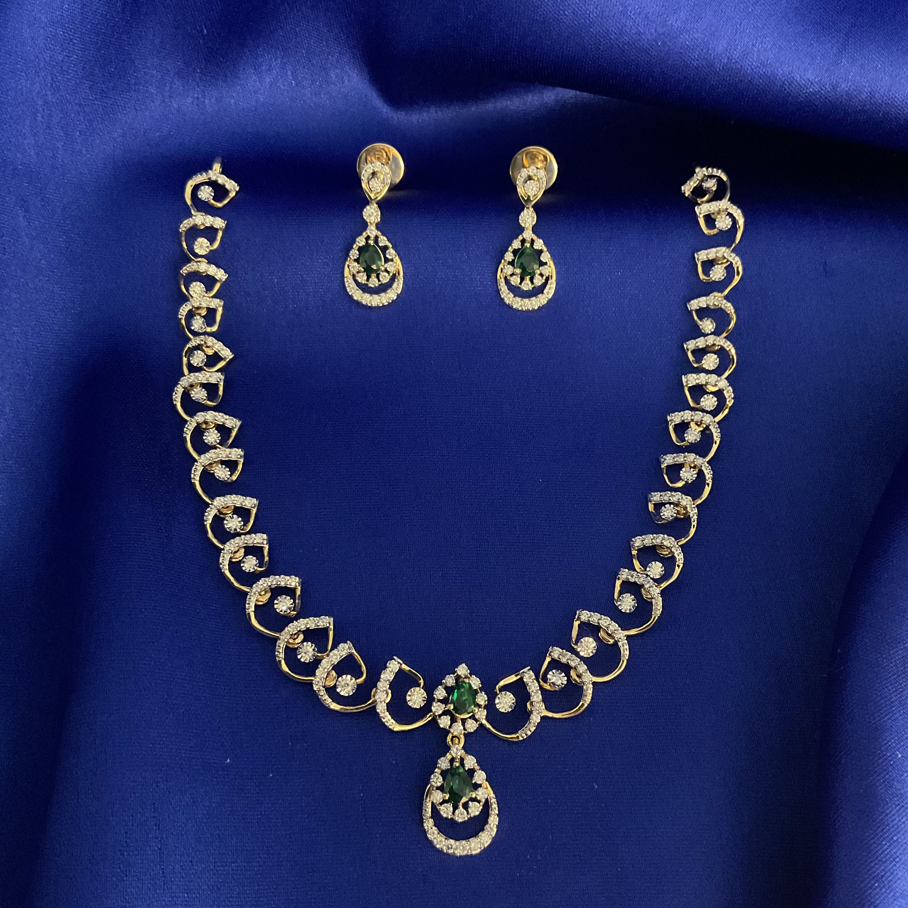 Emerald Plume Necklace