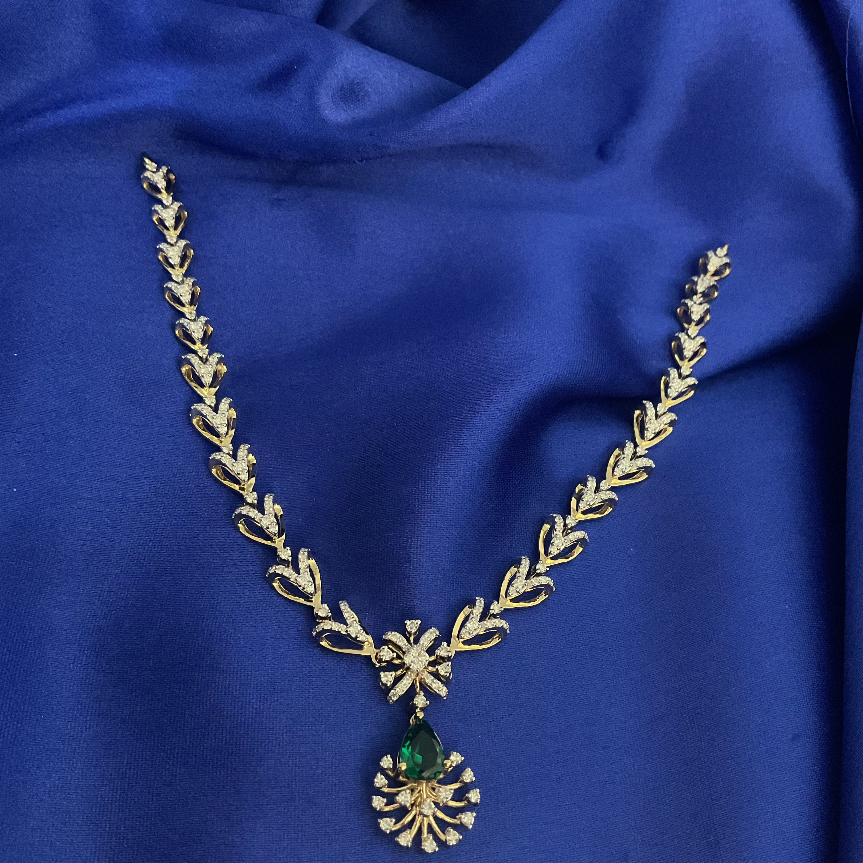 Emerald Wreath Necklace