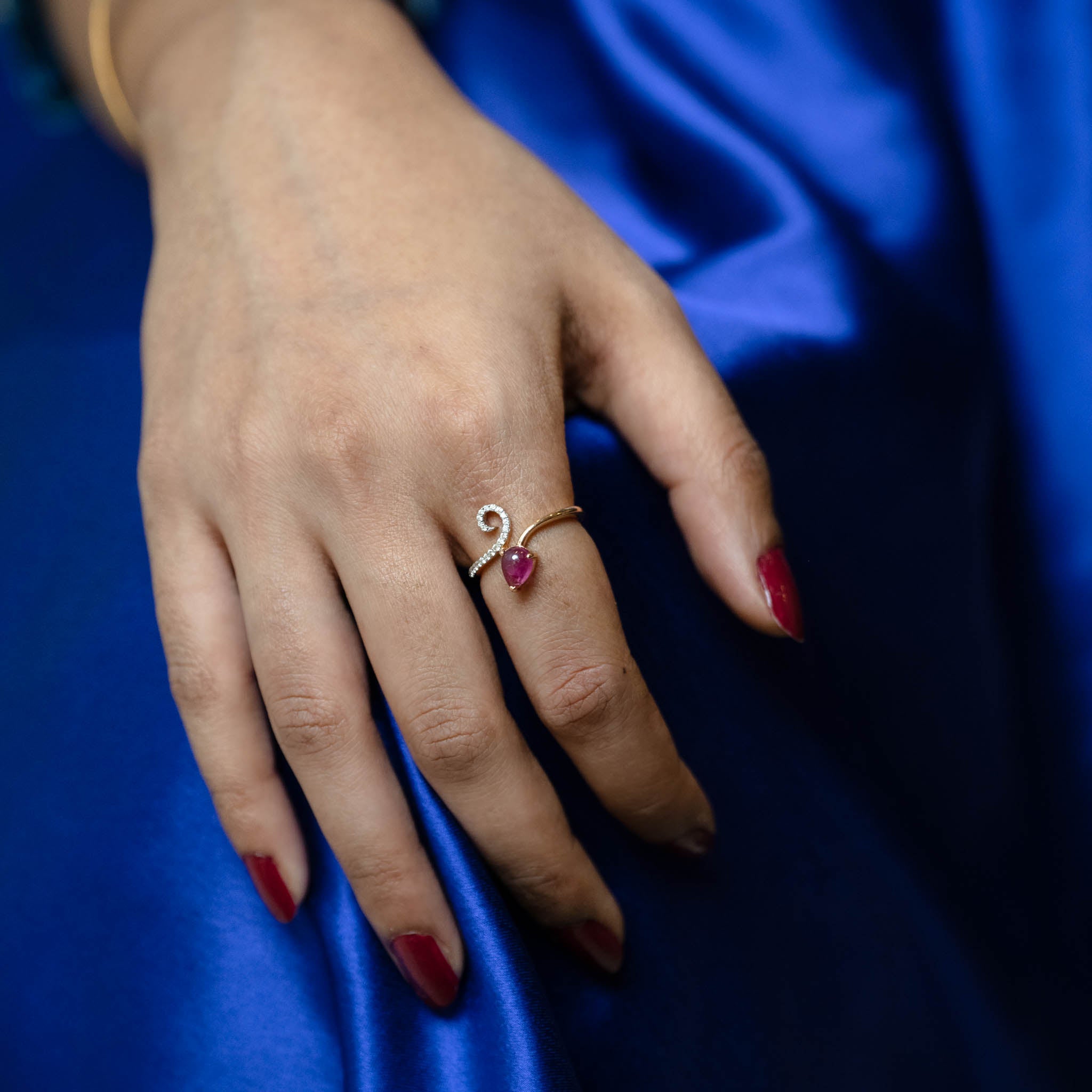 Essentials Red Stone Ring : Size - 13