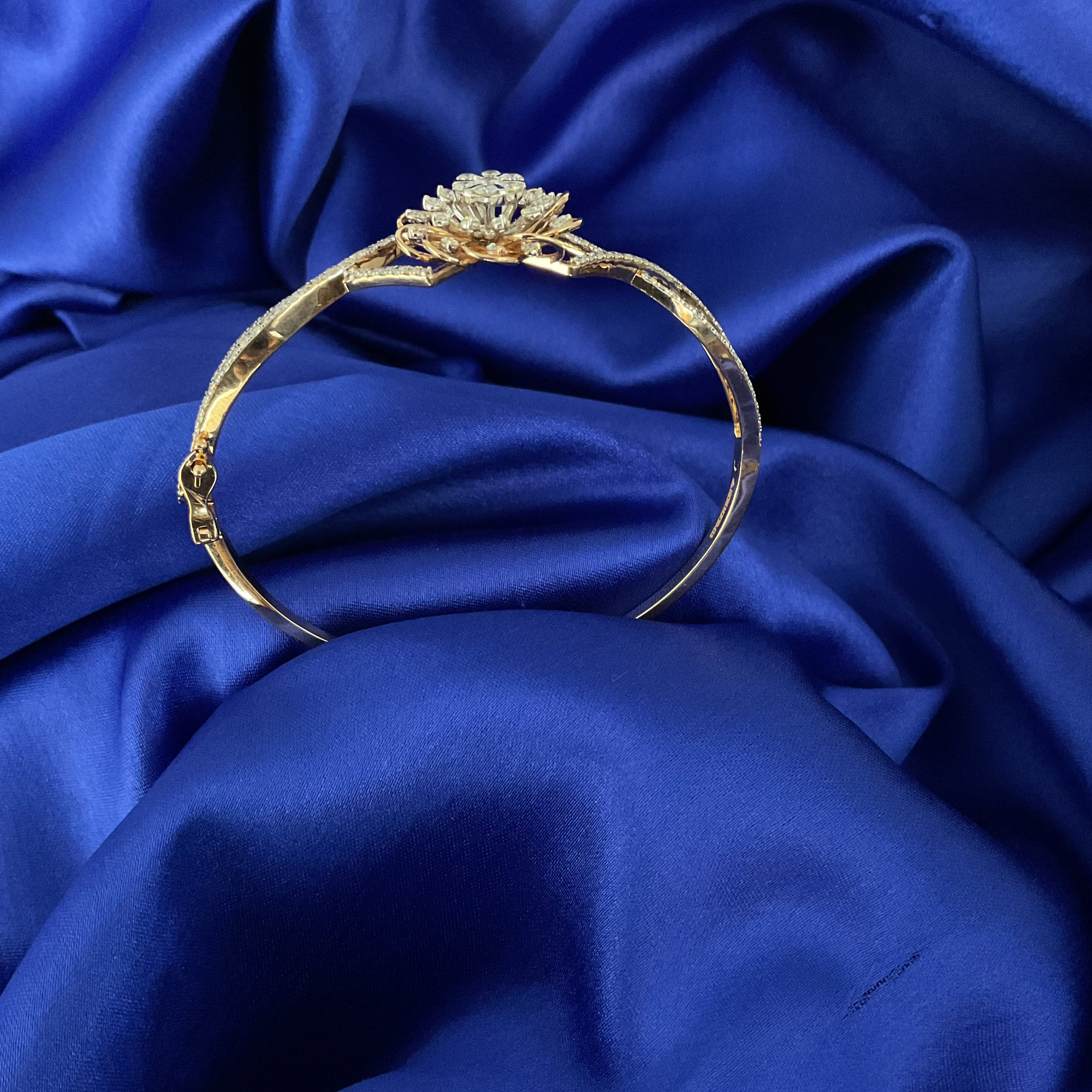 Flora Luxe Bracelet: Size 2-3