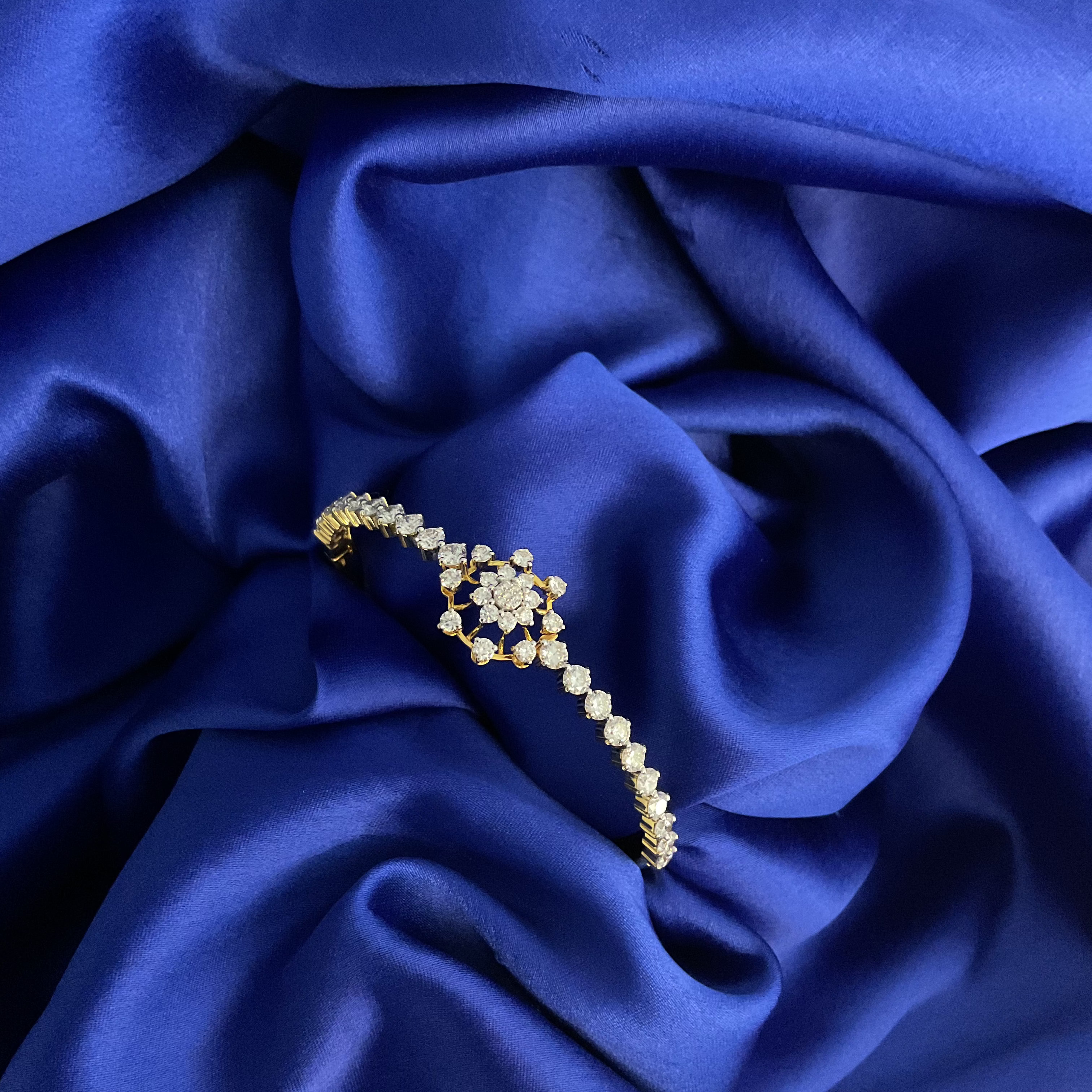 Floral Glow Bracelet: Size 2-4