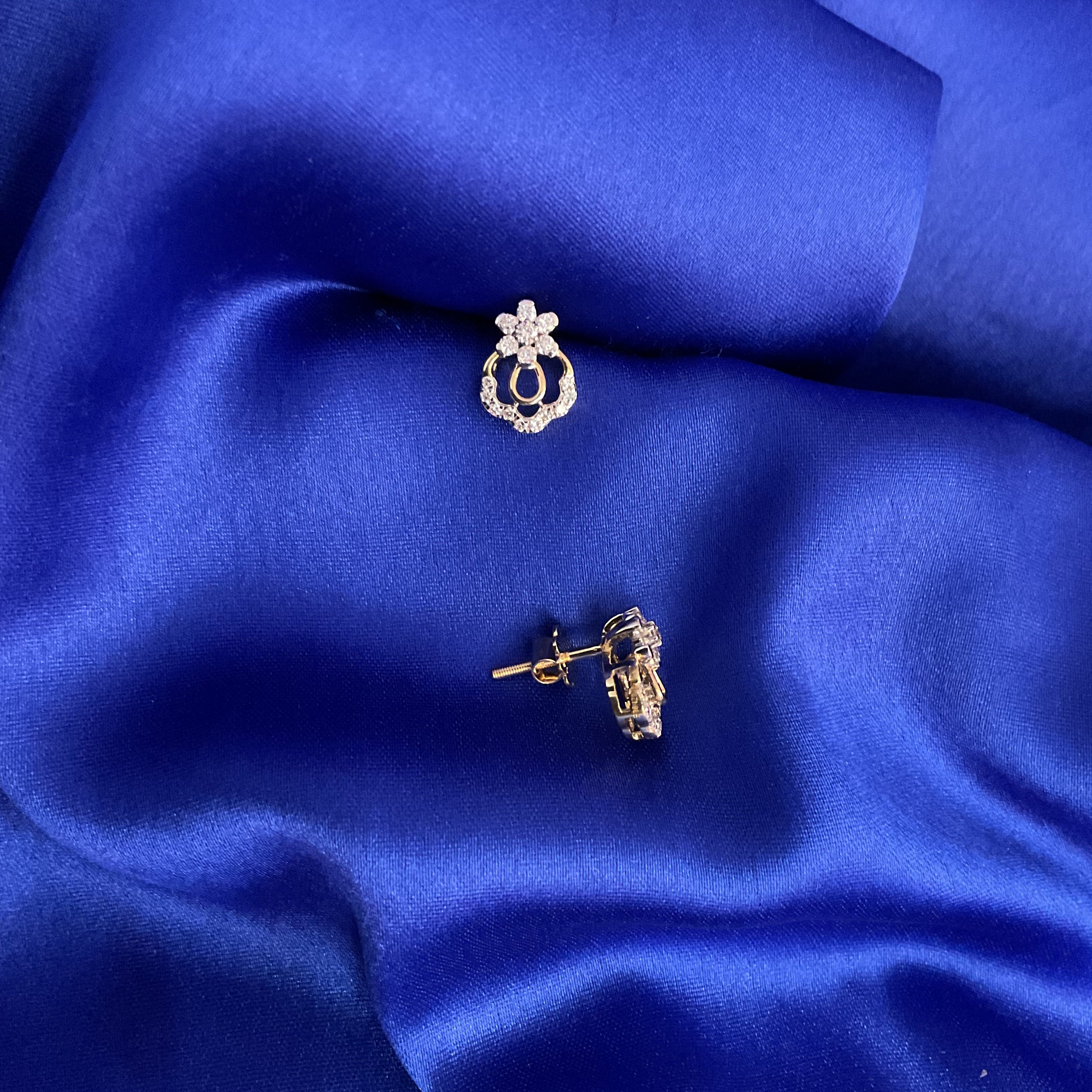 Flower Elegant Studs