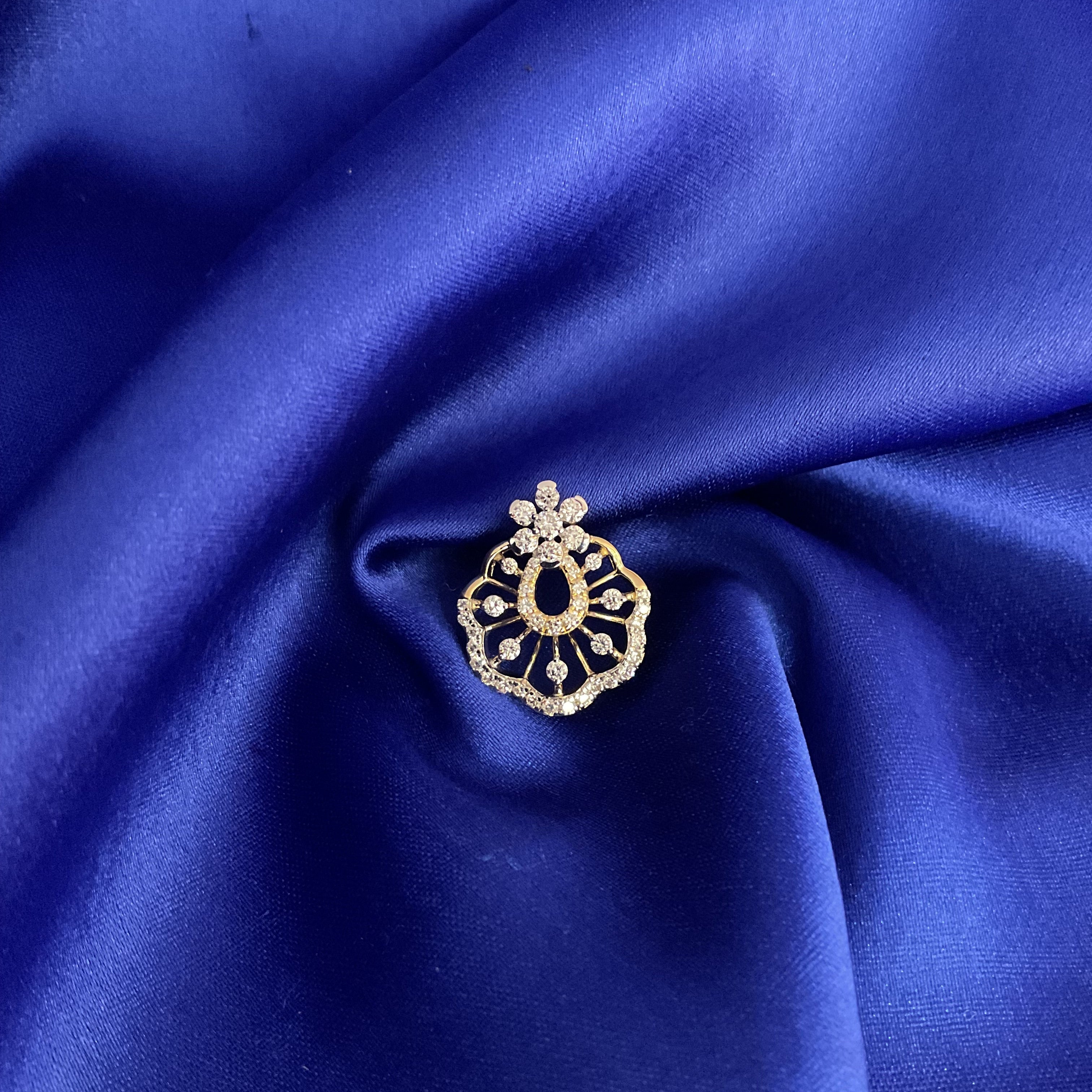 Flower Elegant Pendant