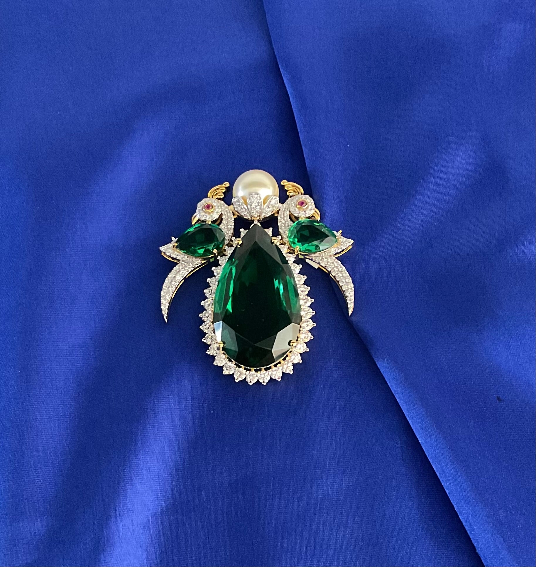 Green Elegance Peacock Pendant