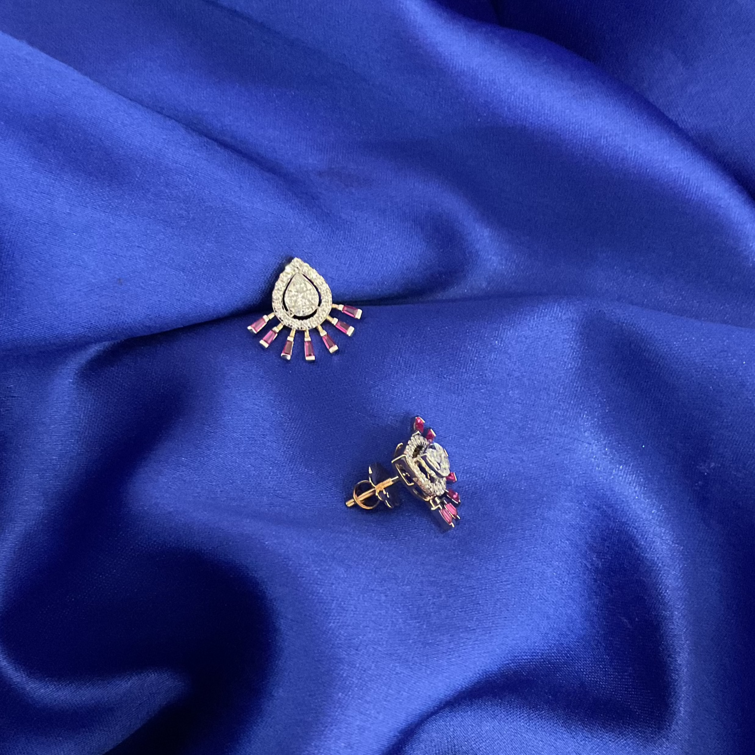 Solara Gleam Studs
