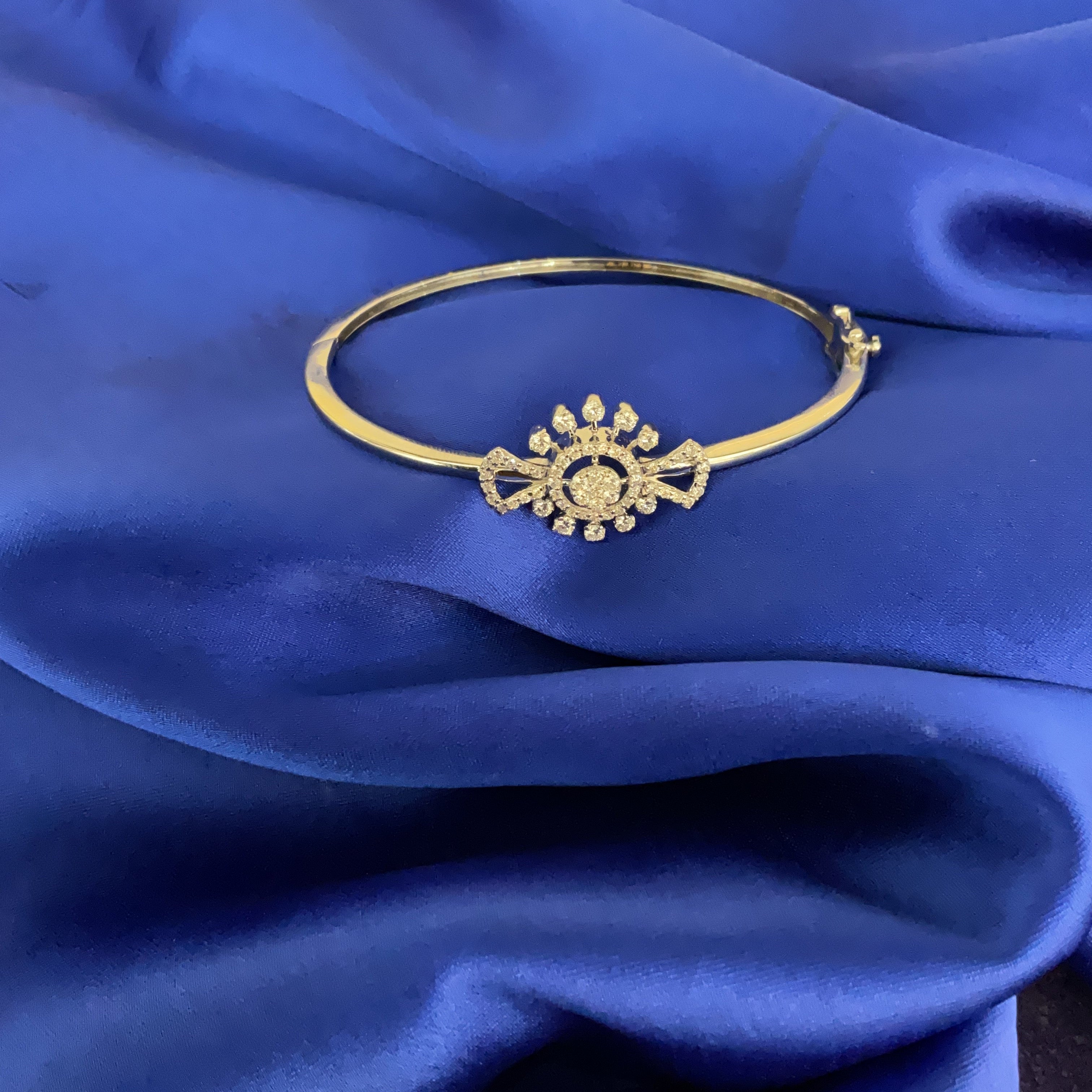 Moon Light Bracelet: Size 2'6