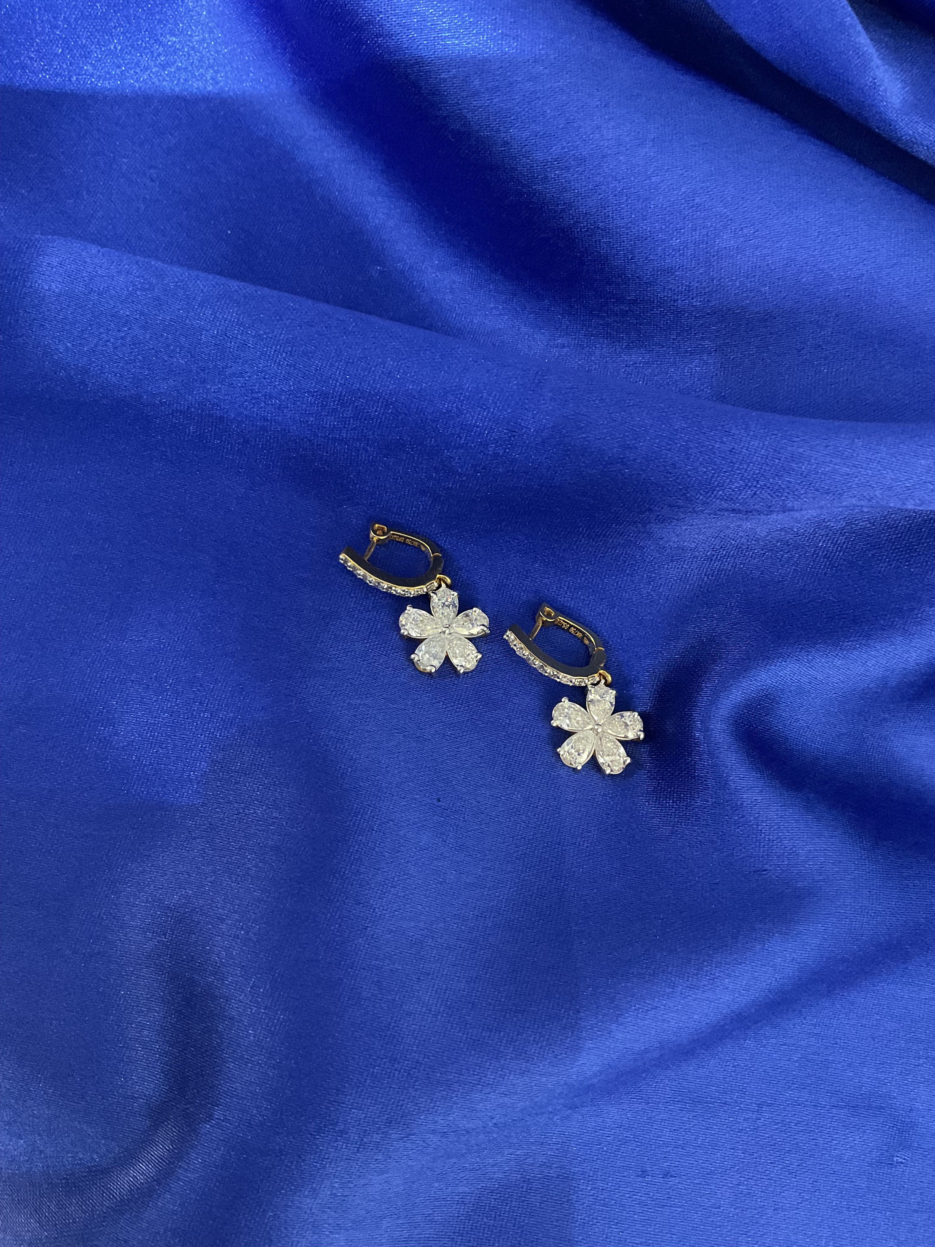 Solitaire Flower Hoops
