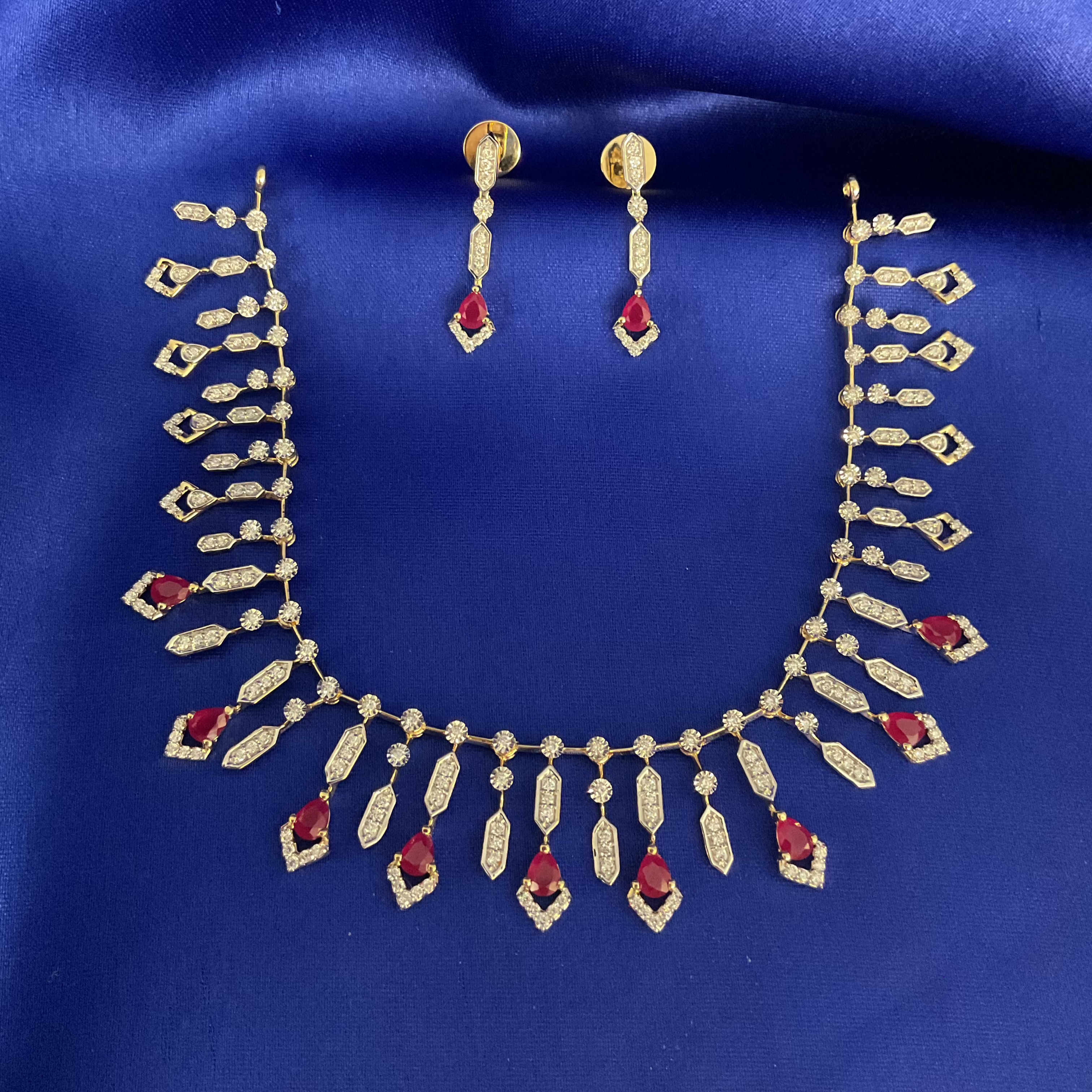 Dangling Drop Necklace