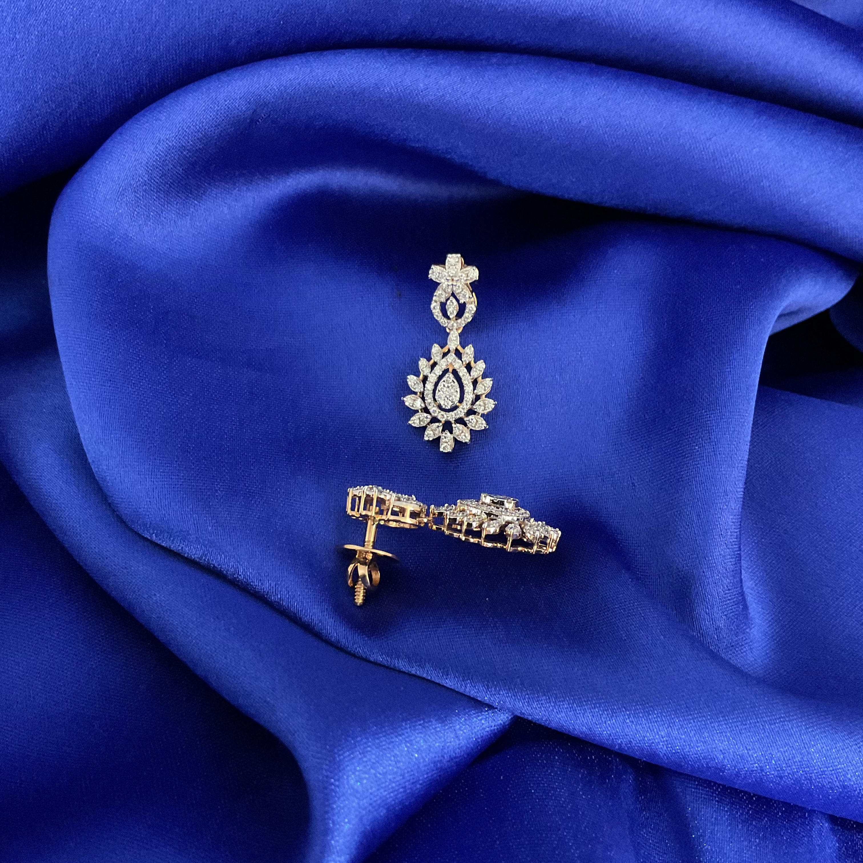 Diamond Wishper Earrings