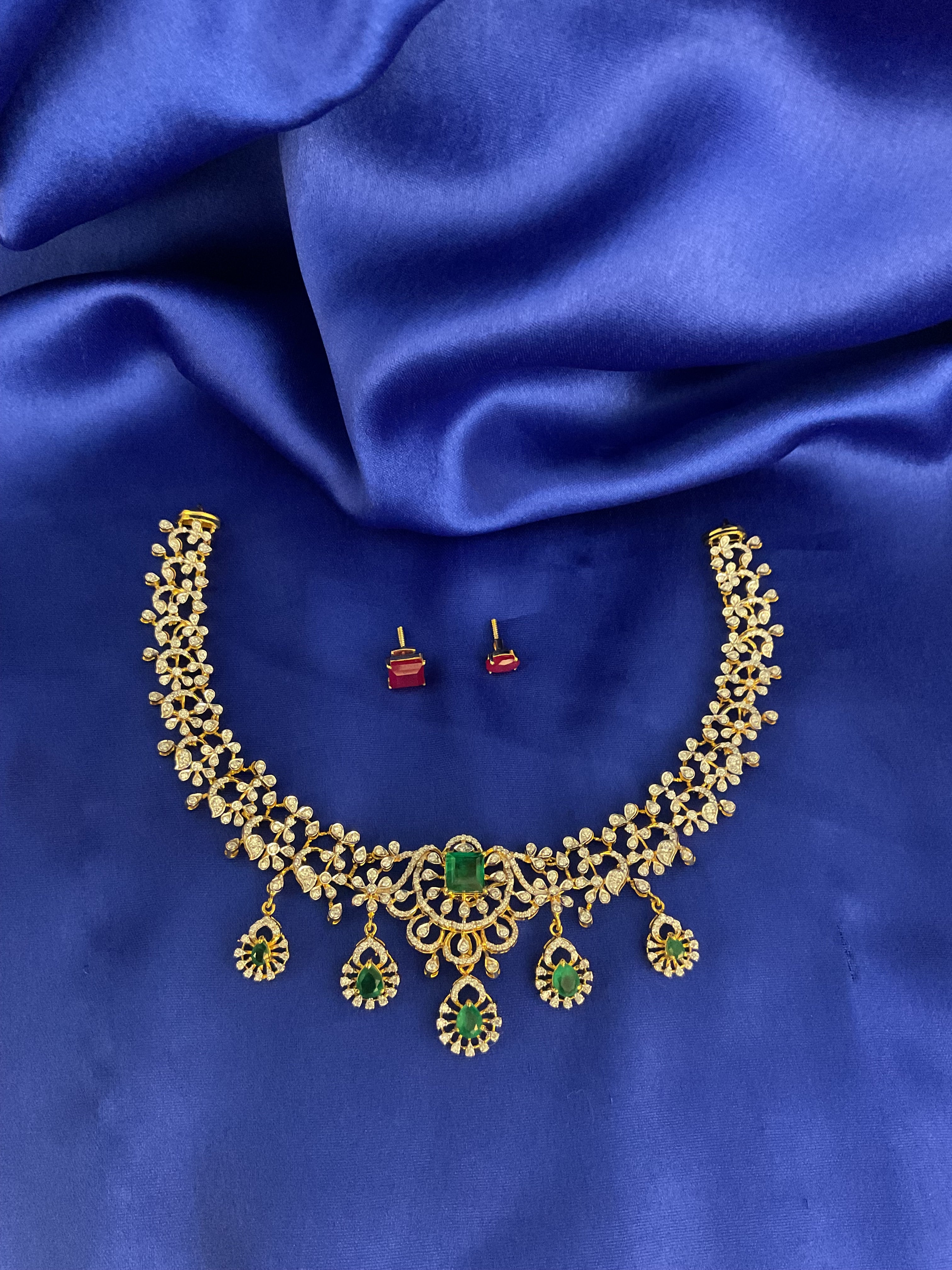 Emerald Ornara Necklace