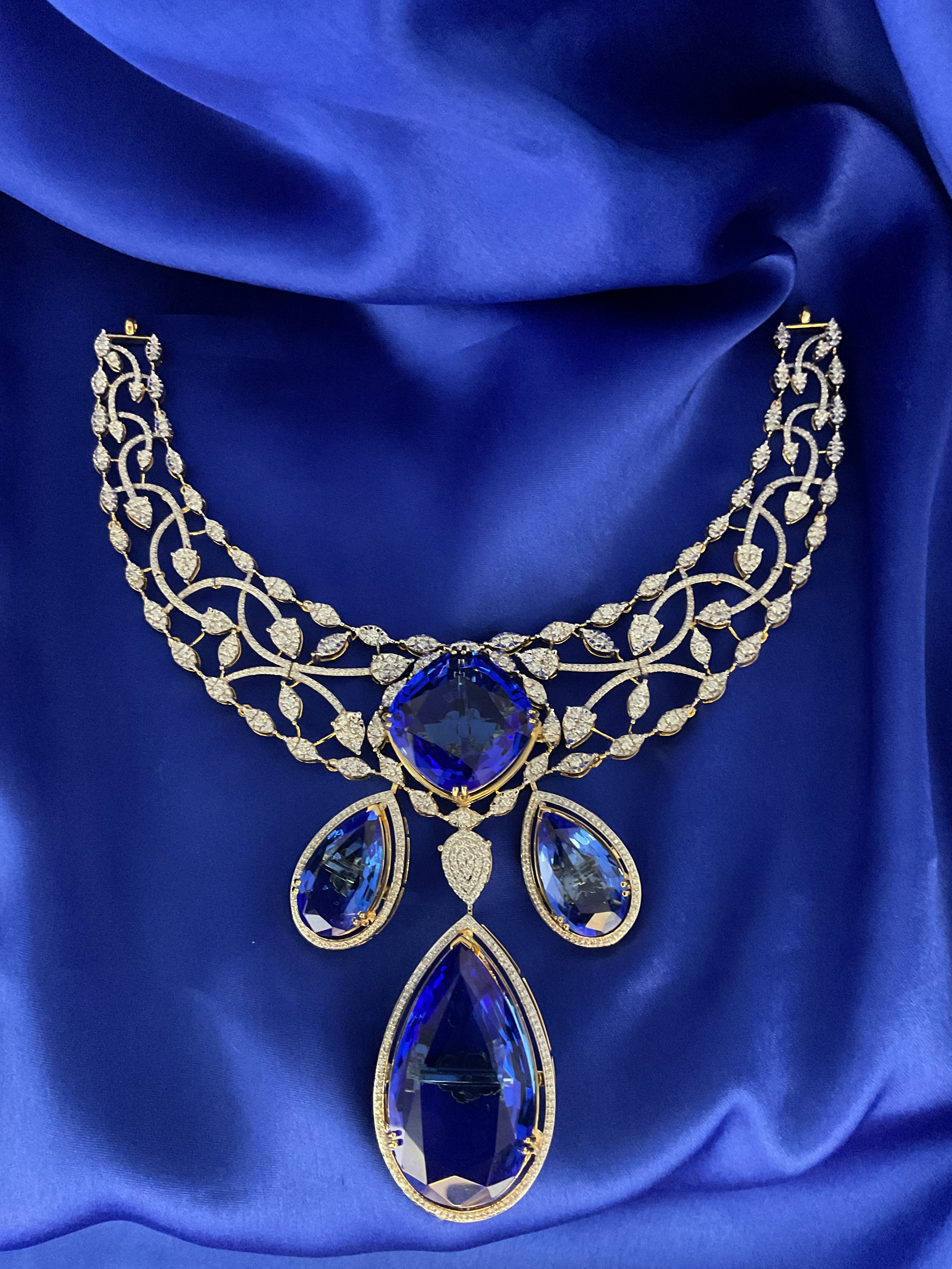 Ratnaanjali Necklace