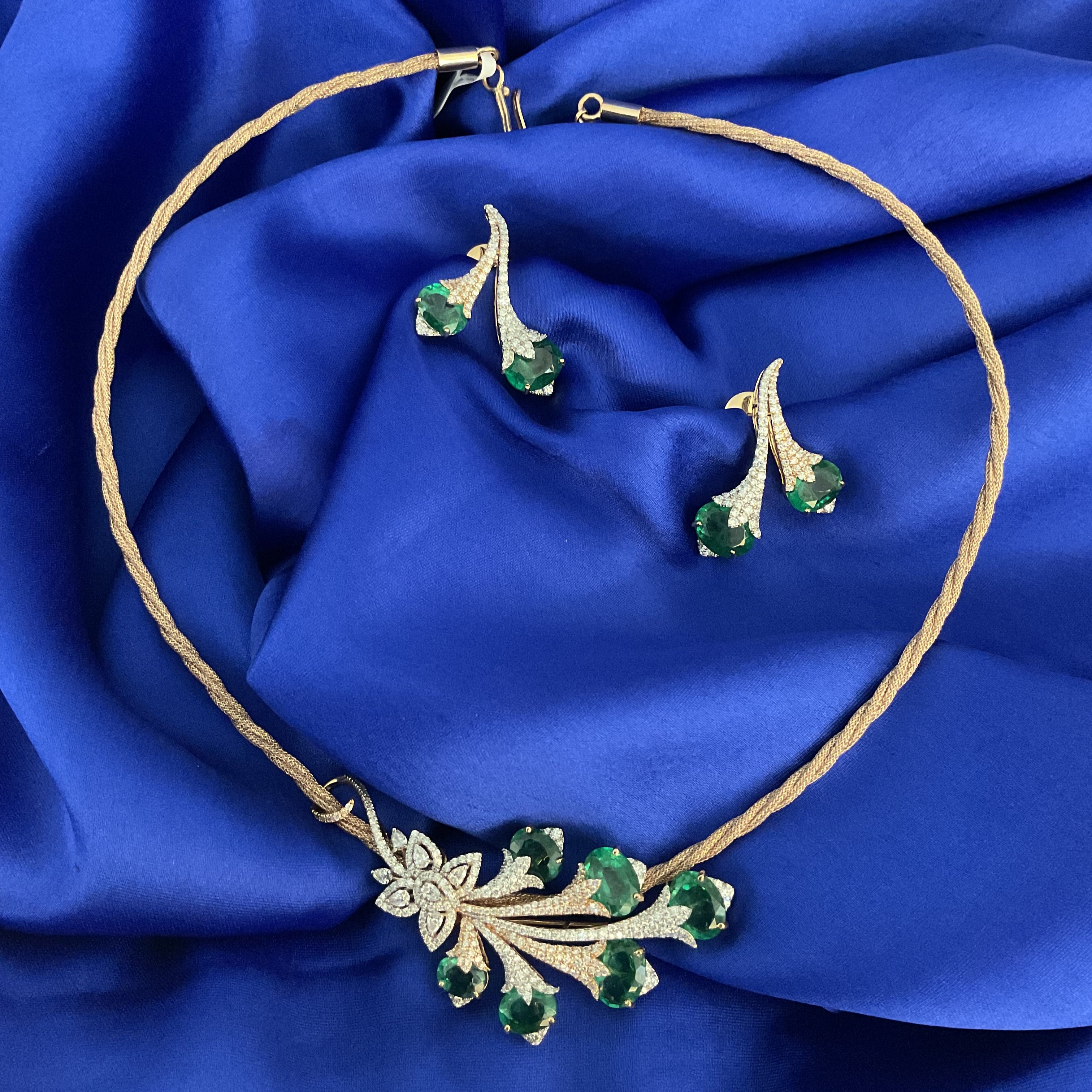 Green Floravine Necklace