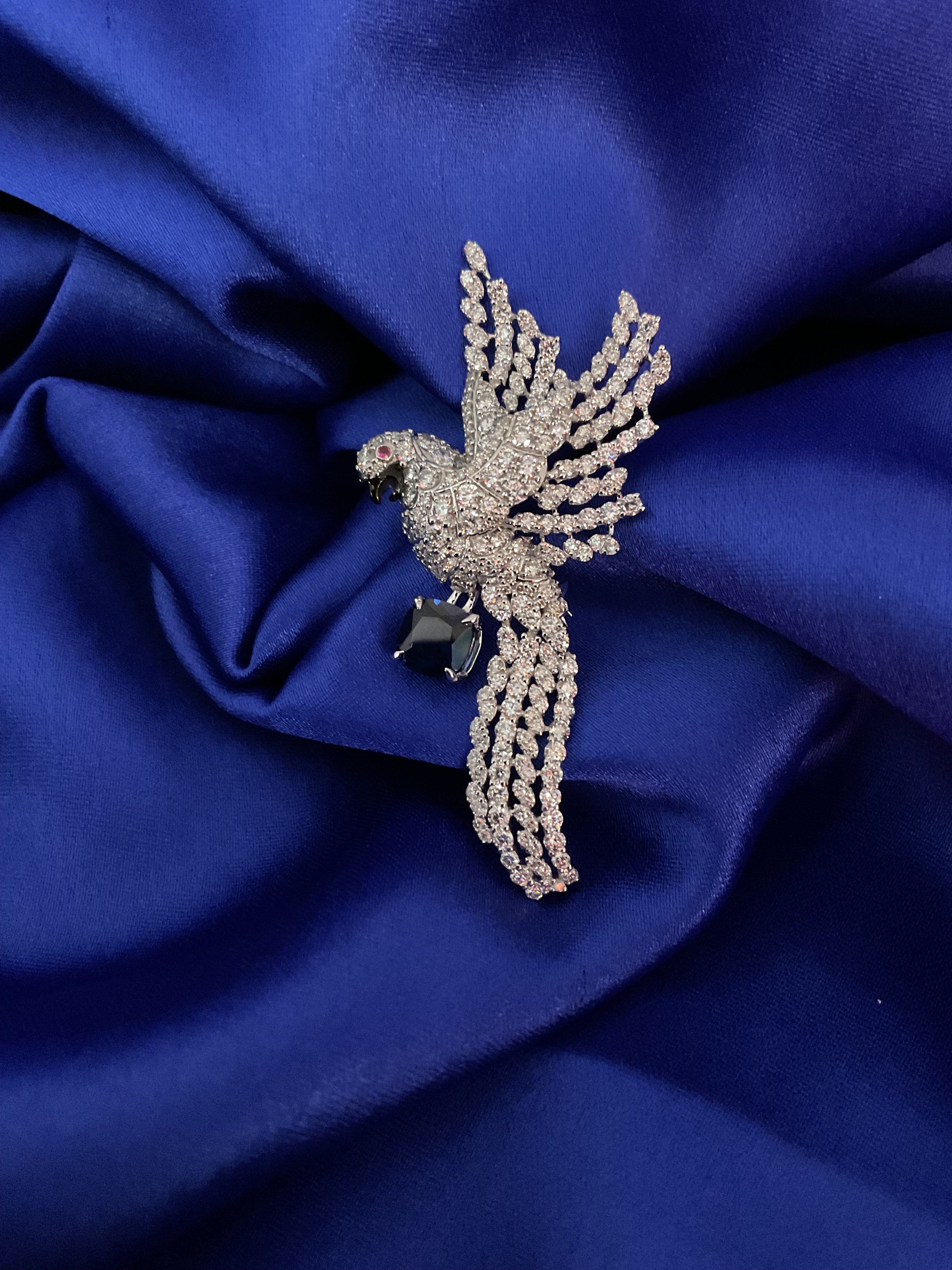 Fly High-Brooch