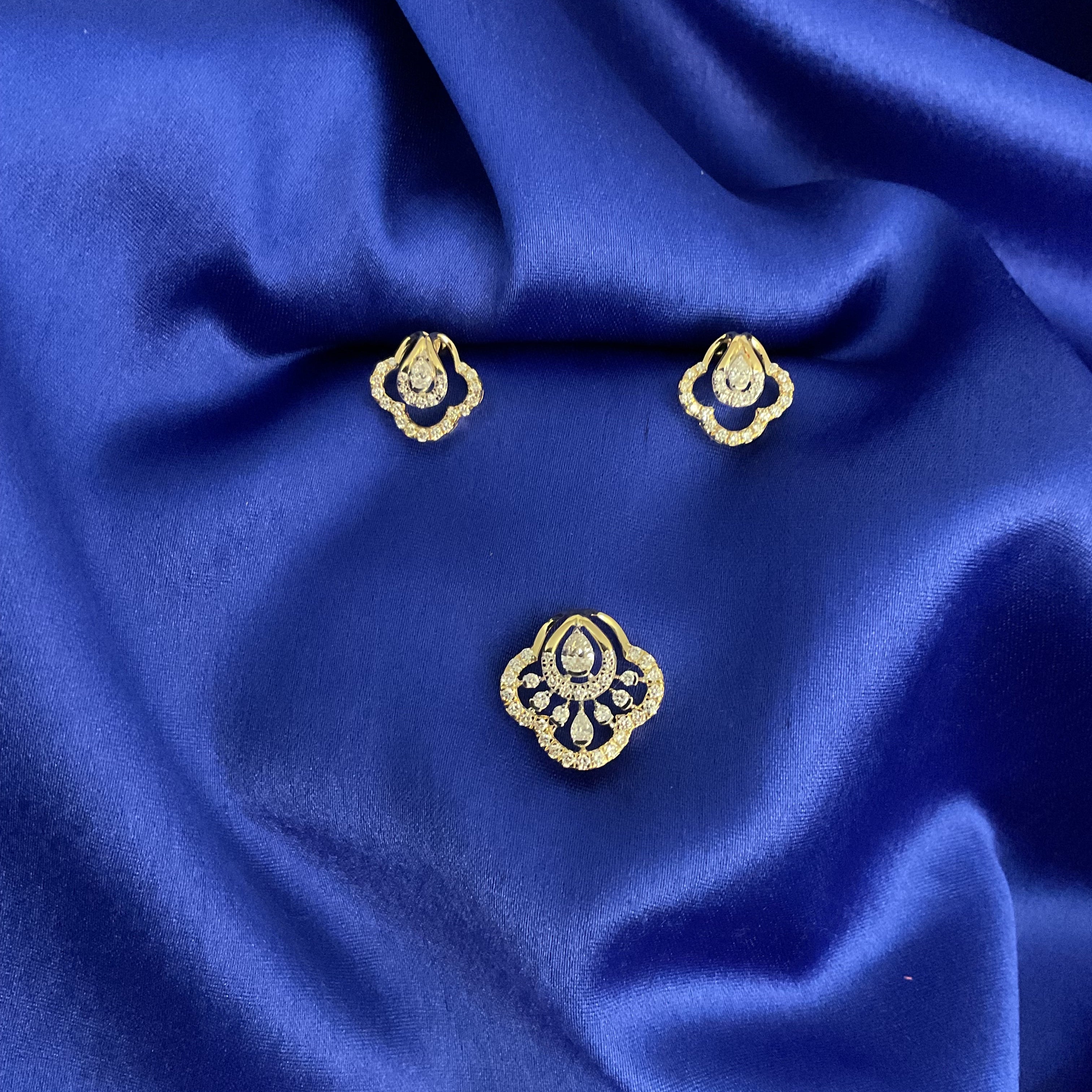 Iris Whisper Pendant