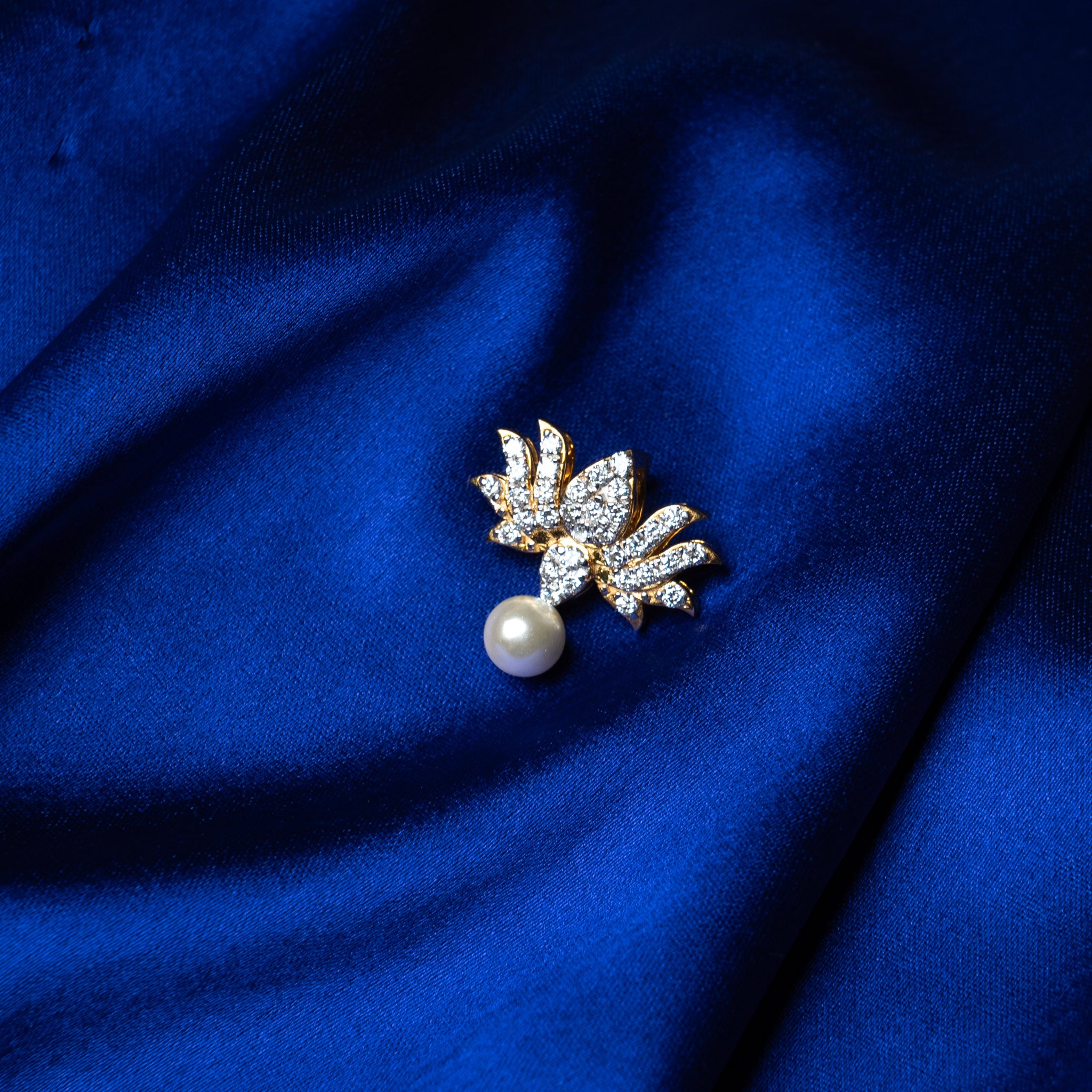 Lotus Pendant