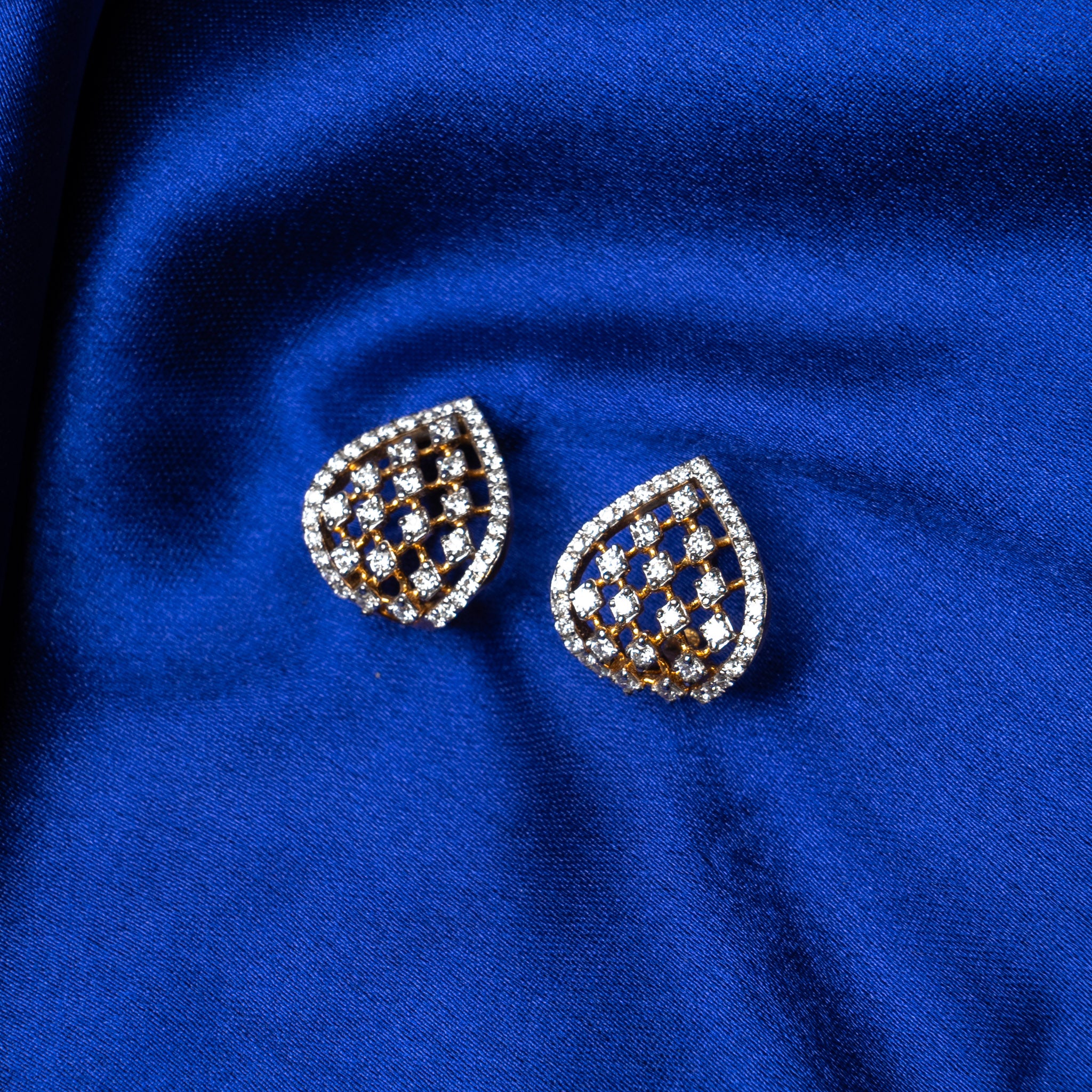 Mesh - J Bali Studs