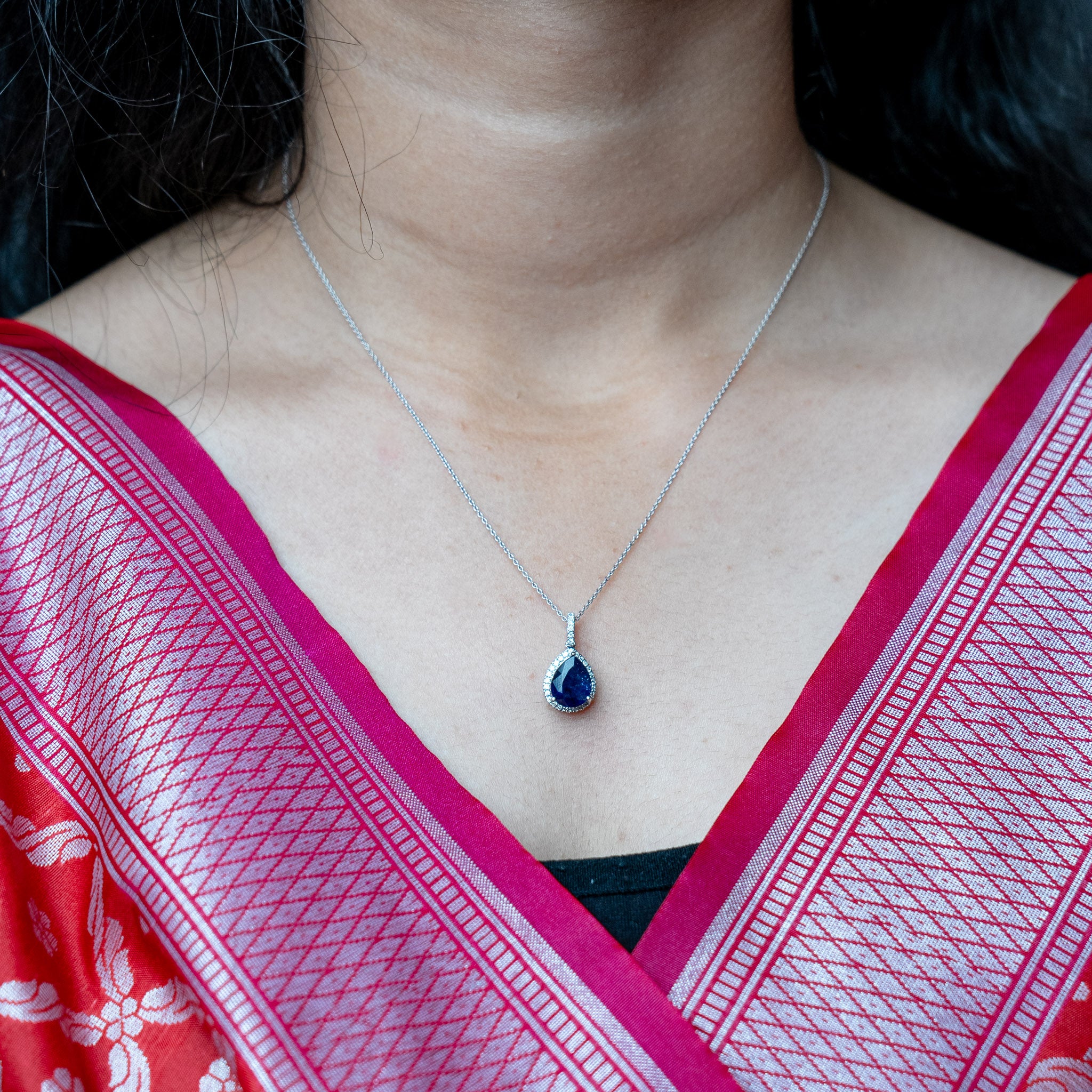 Neela Kantha - Pendant