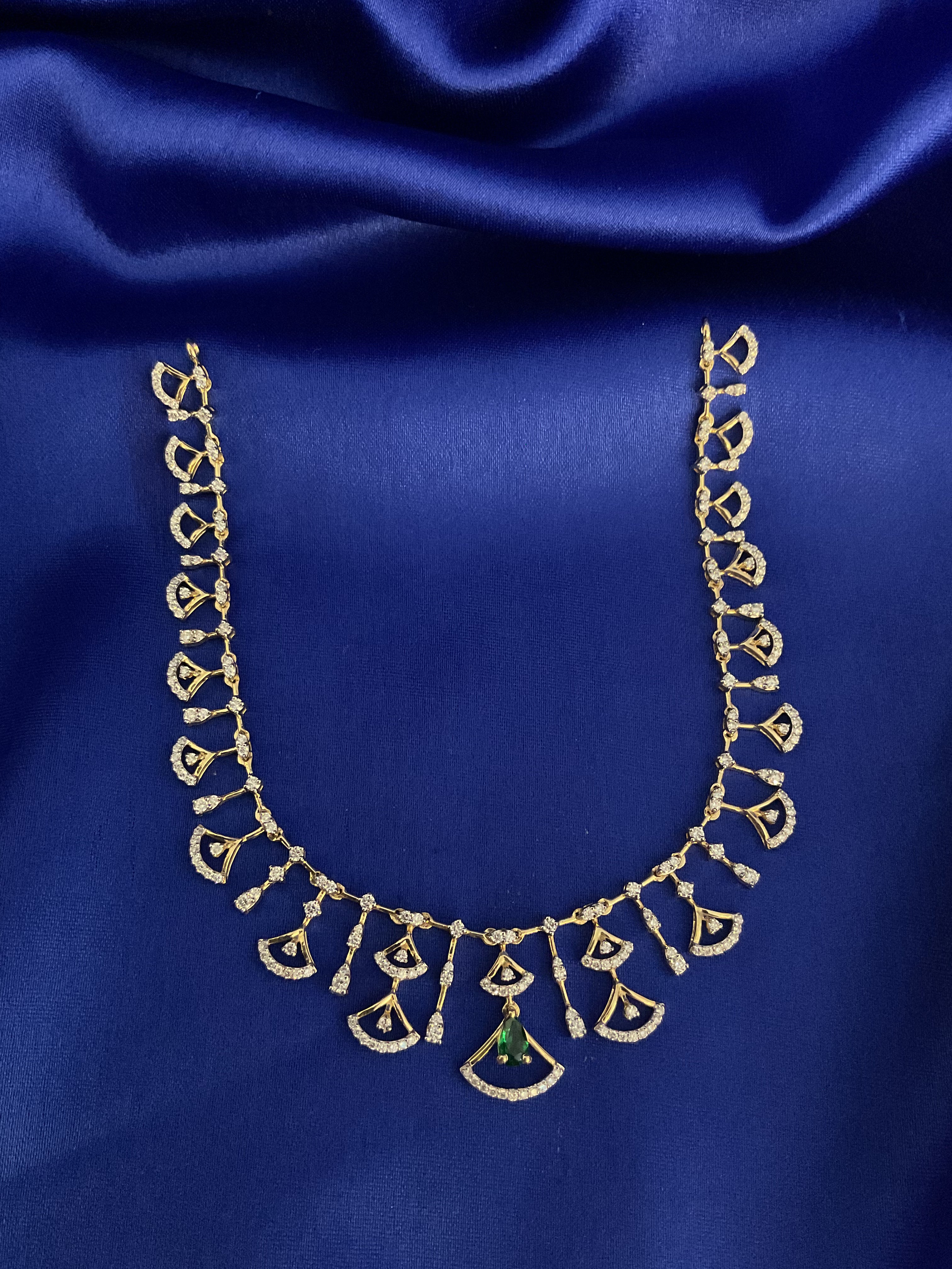 Paisley Motifs Necklace
