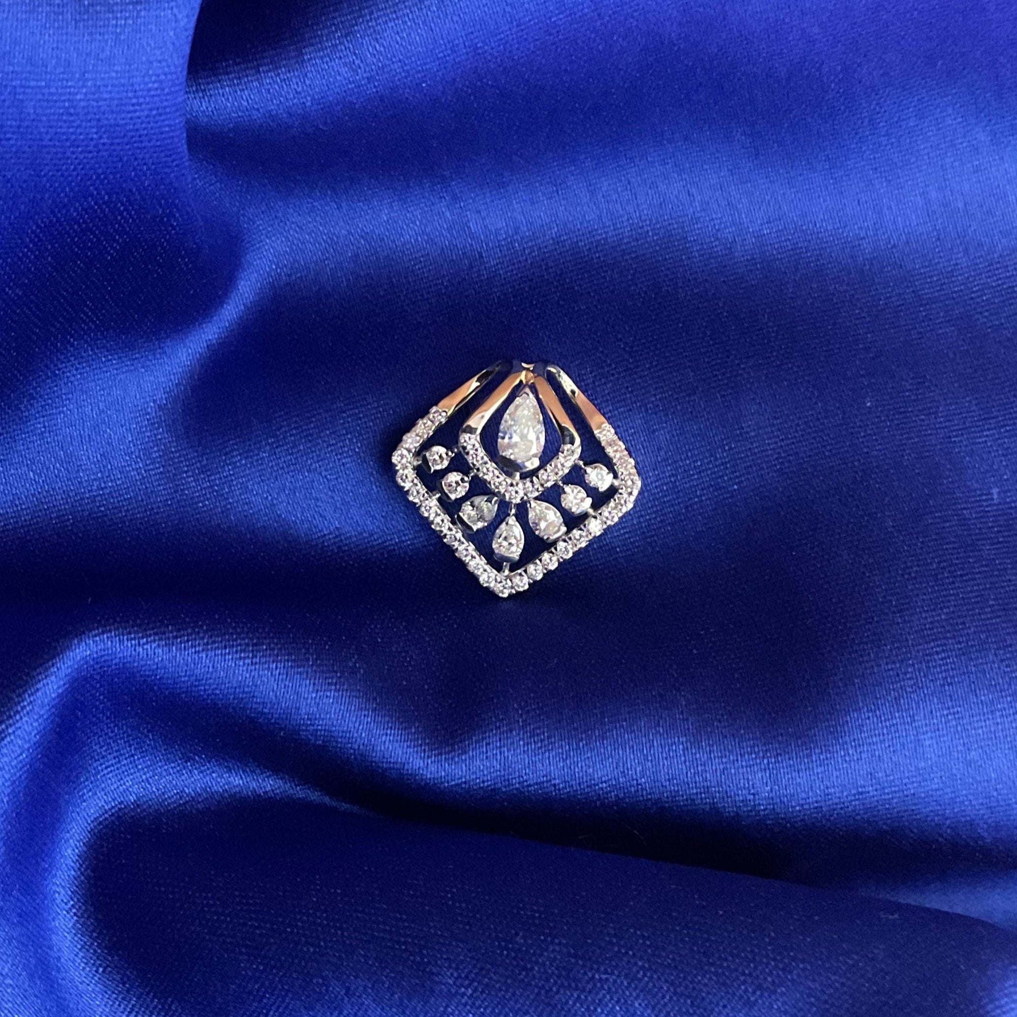 Regal Prism Pendant