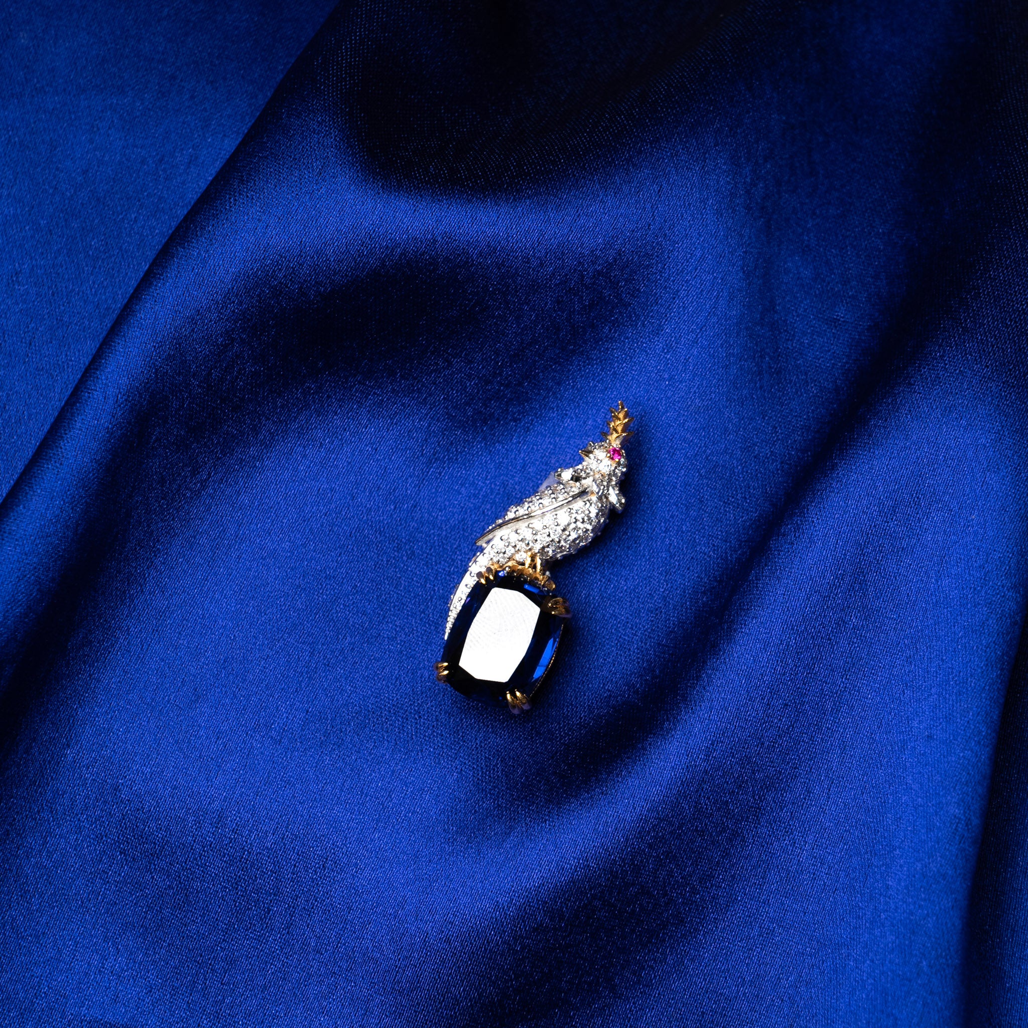 Sapphire Parrot Pendant