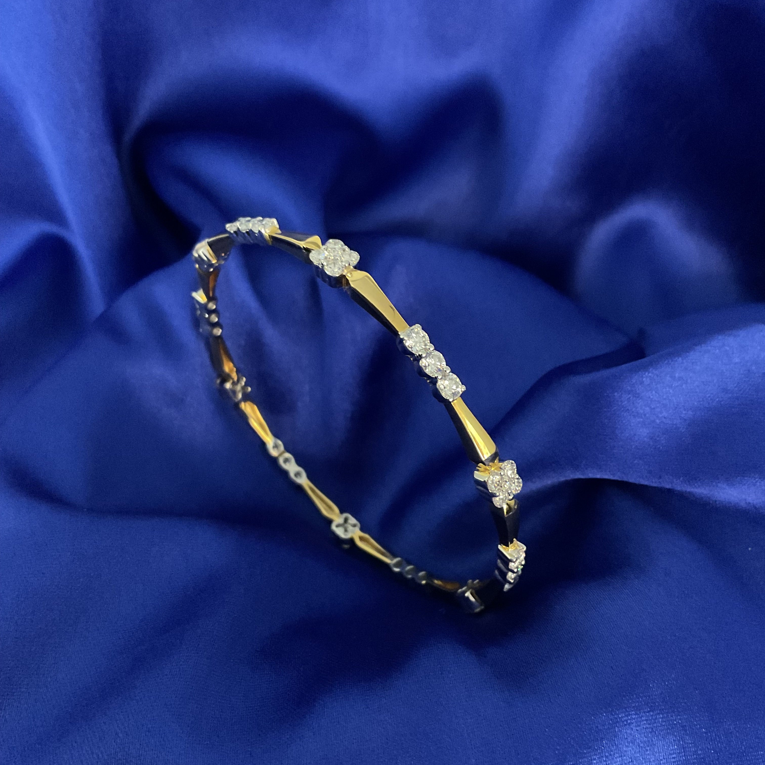 Soleil Charm Bangle: Size 2-6