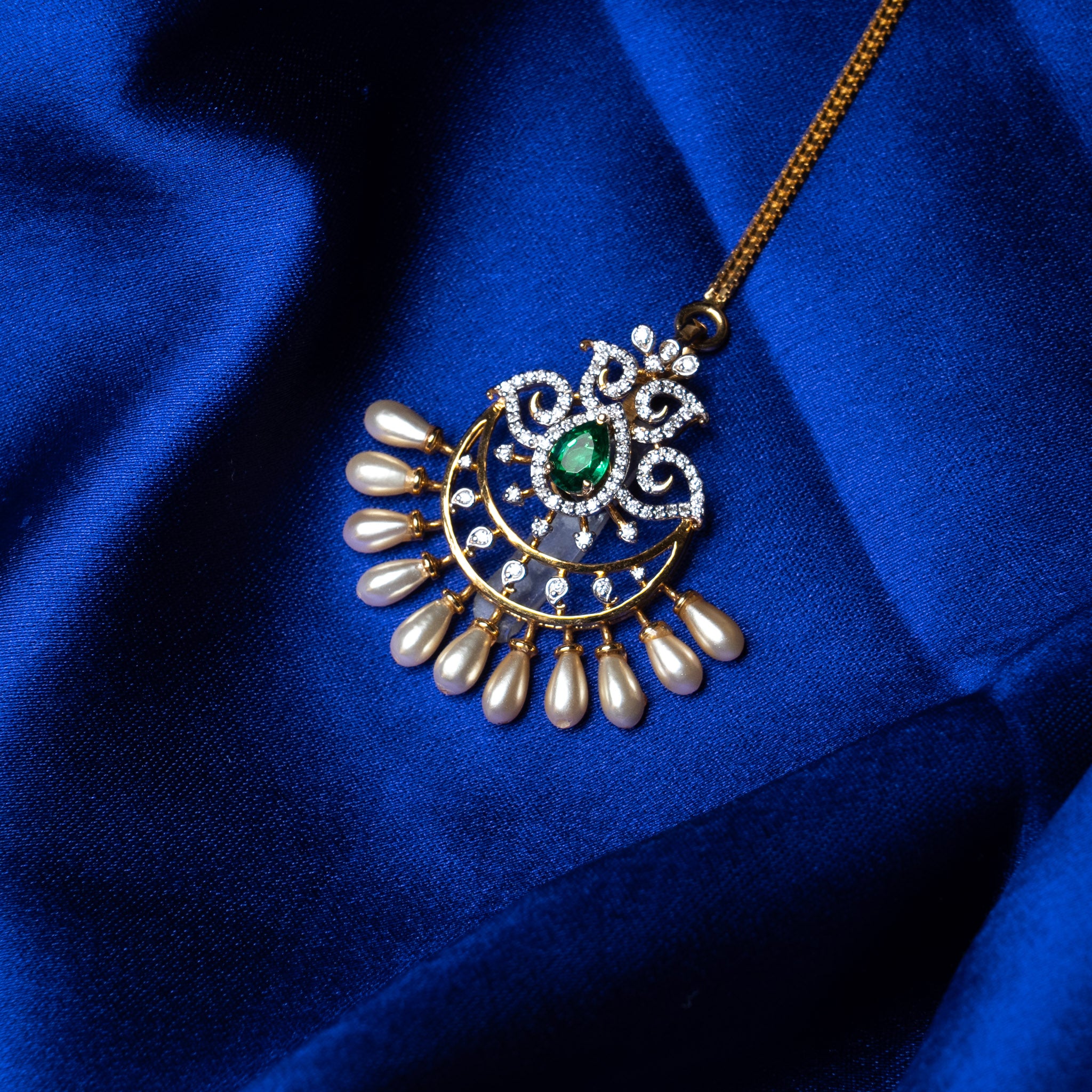 Royal Radiance - Maang-Tikka
