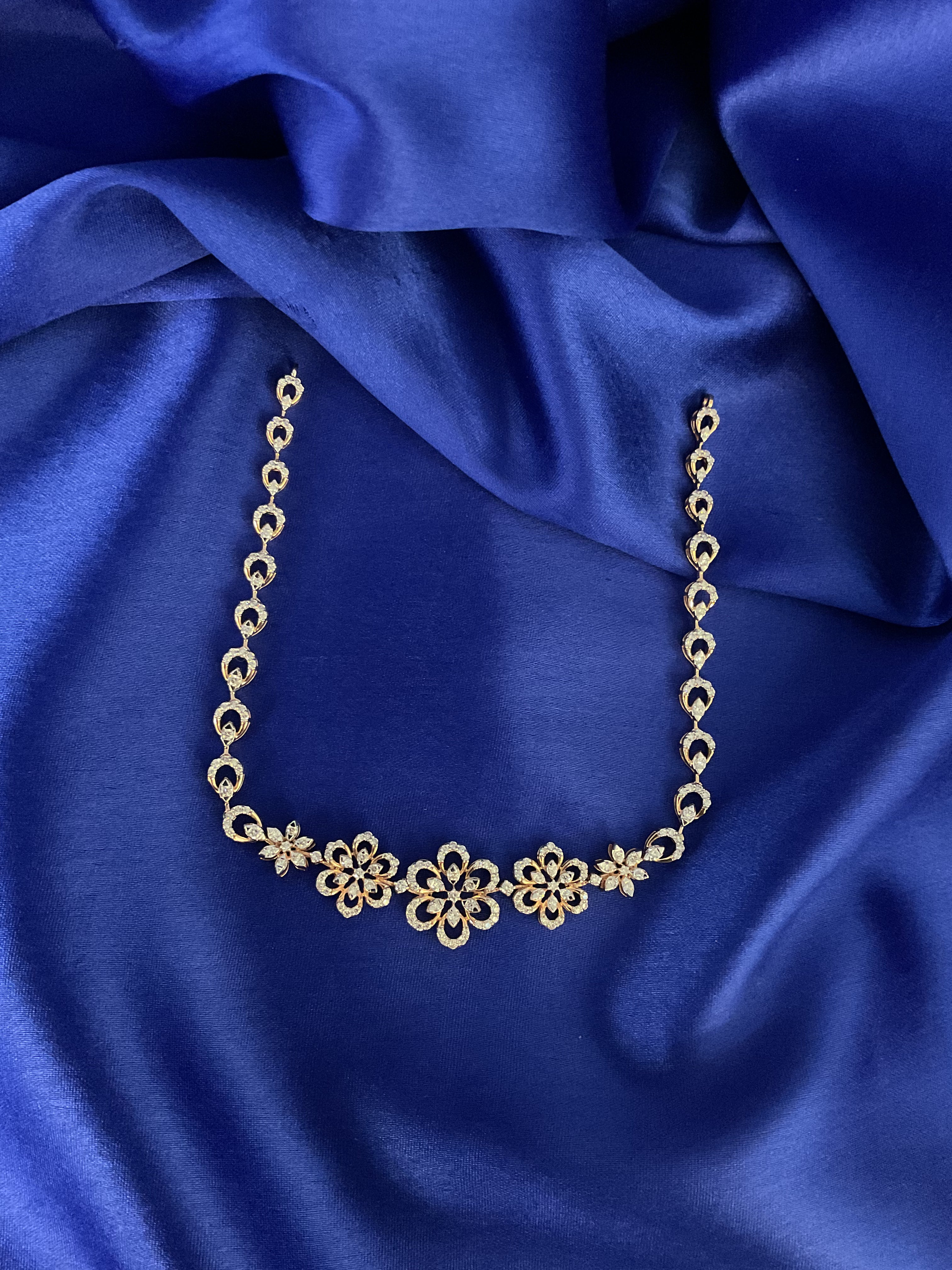 Triflor Necklace