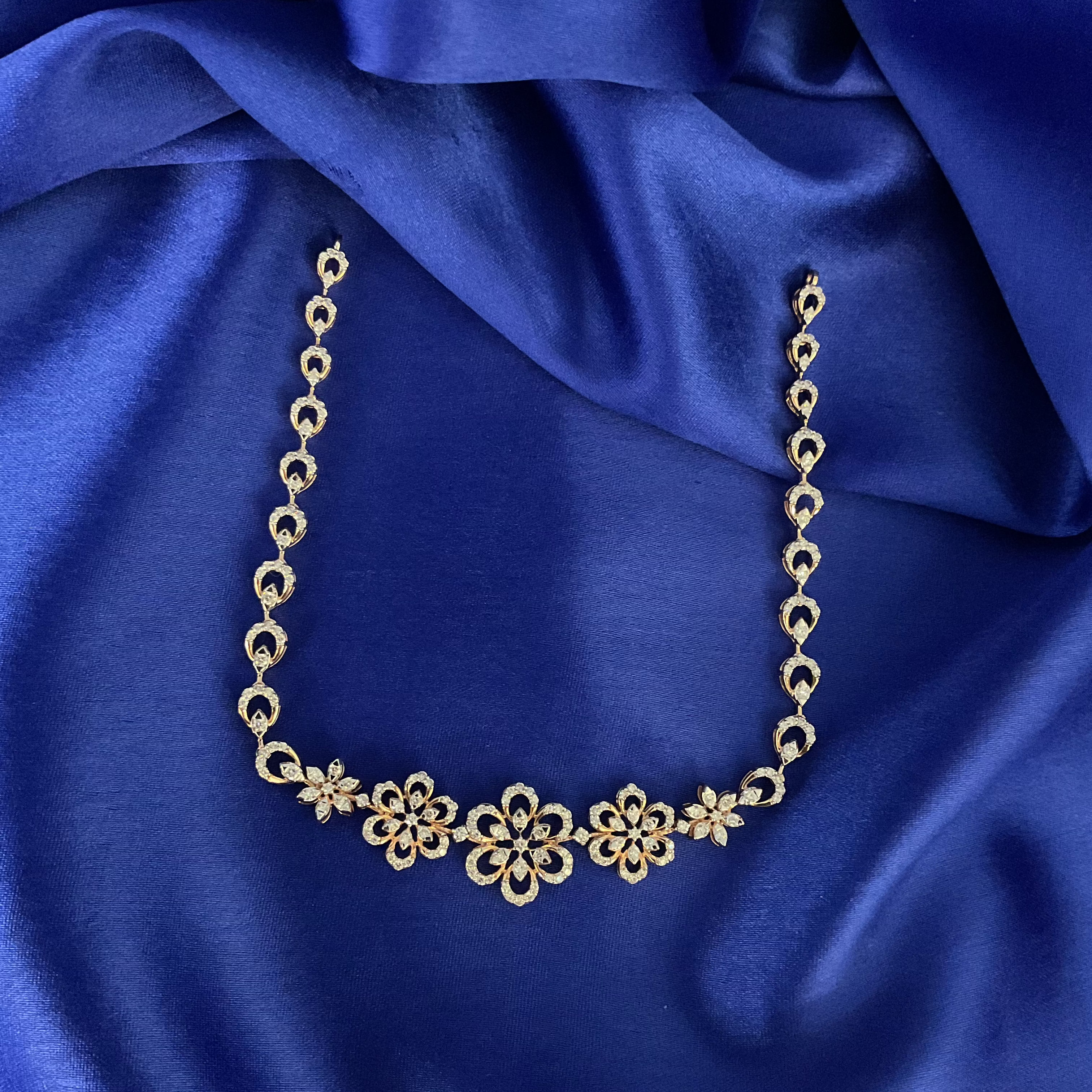 Triflor Necklace