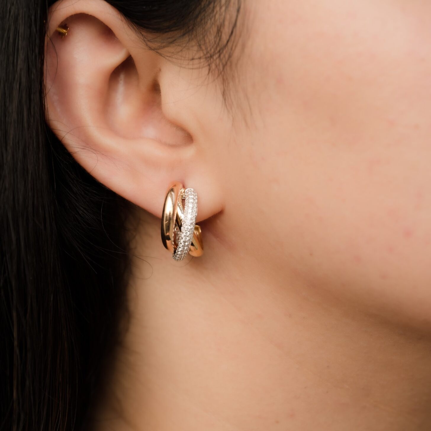 Spotlight Stealer - Hoop Earrings