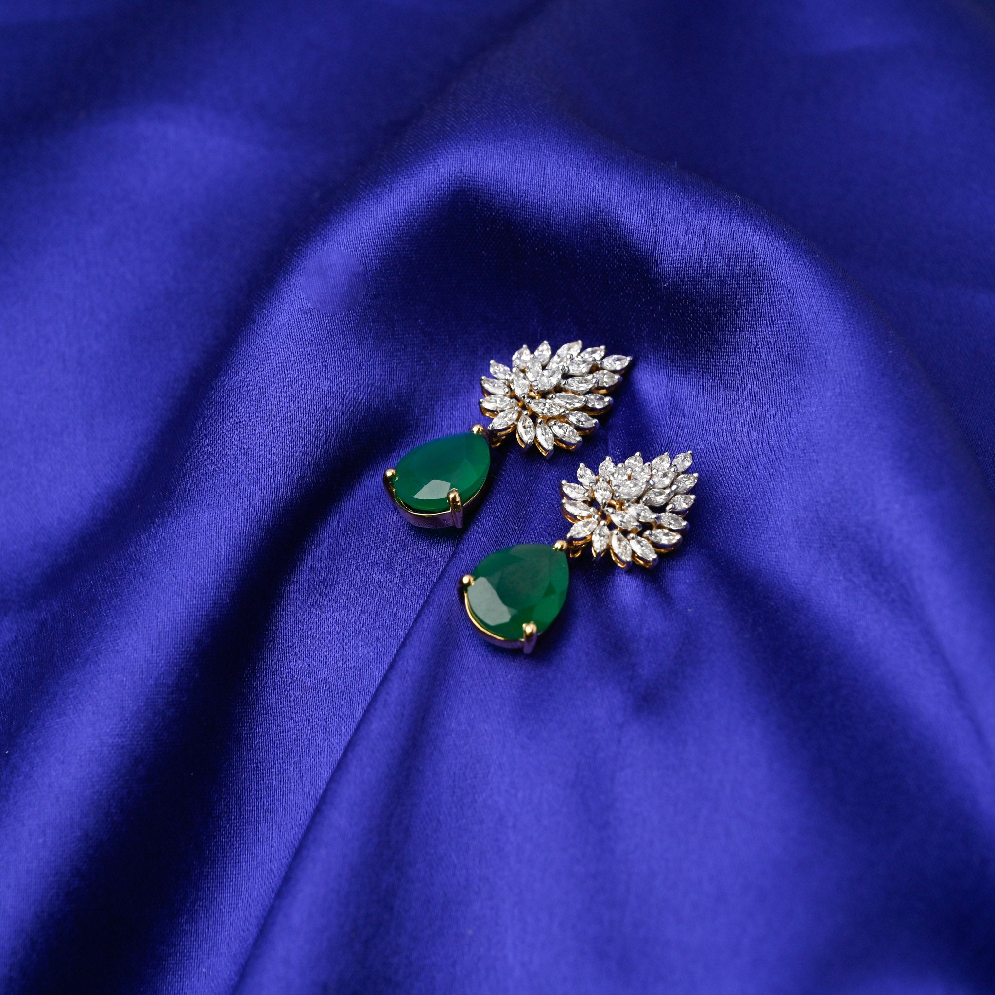 Leafy Lustures - Earrings