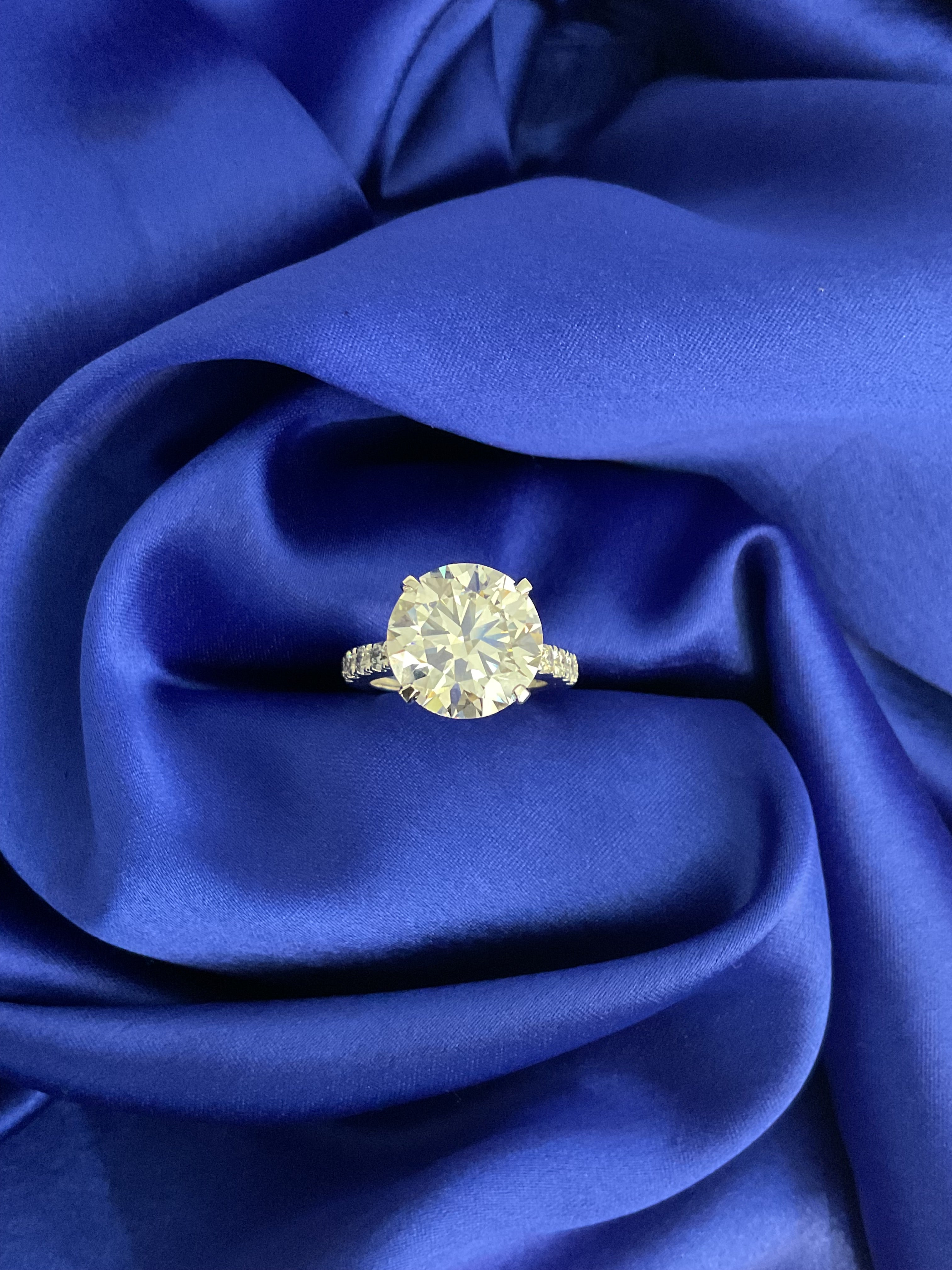 7 Crt Solitaire Ring : Size 10.5