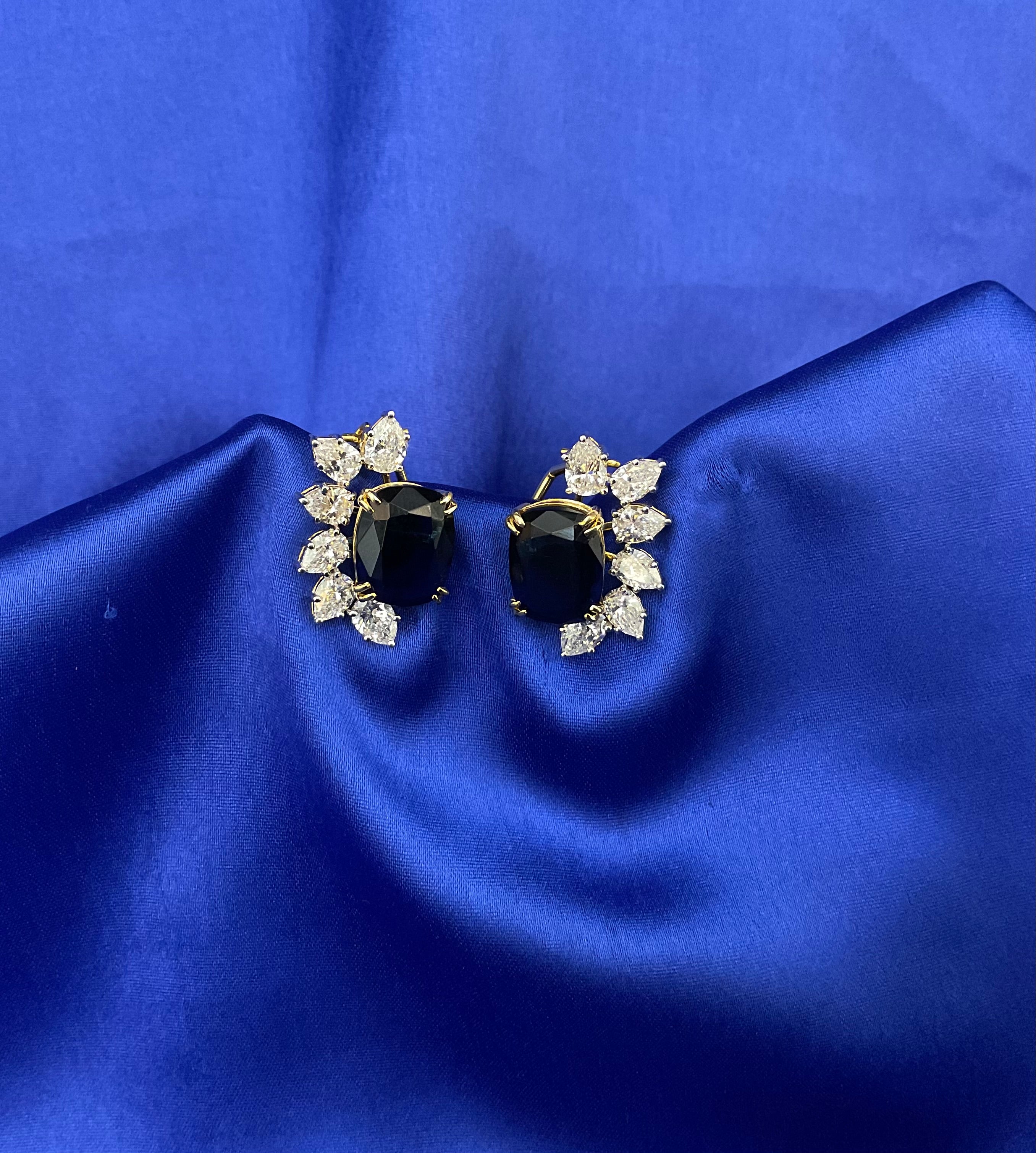Aisle of Hearts Studs