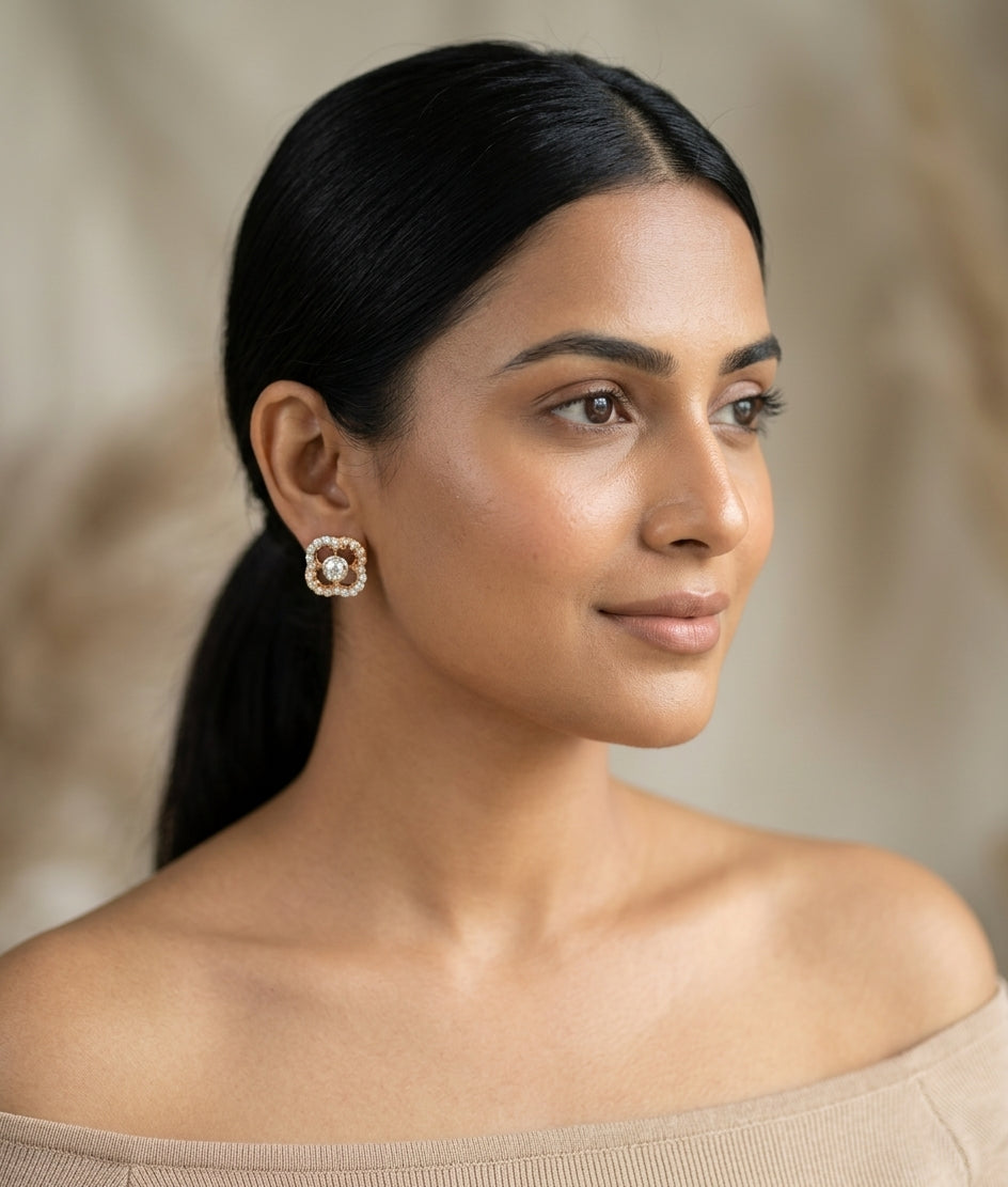 Petal Edge Stud