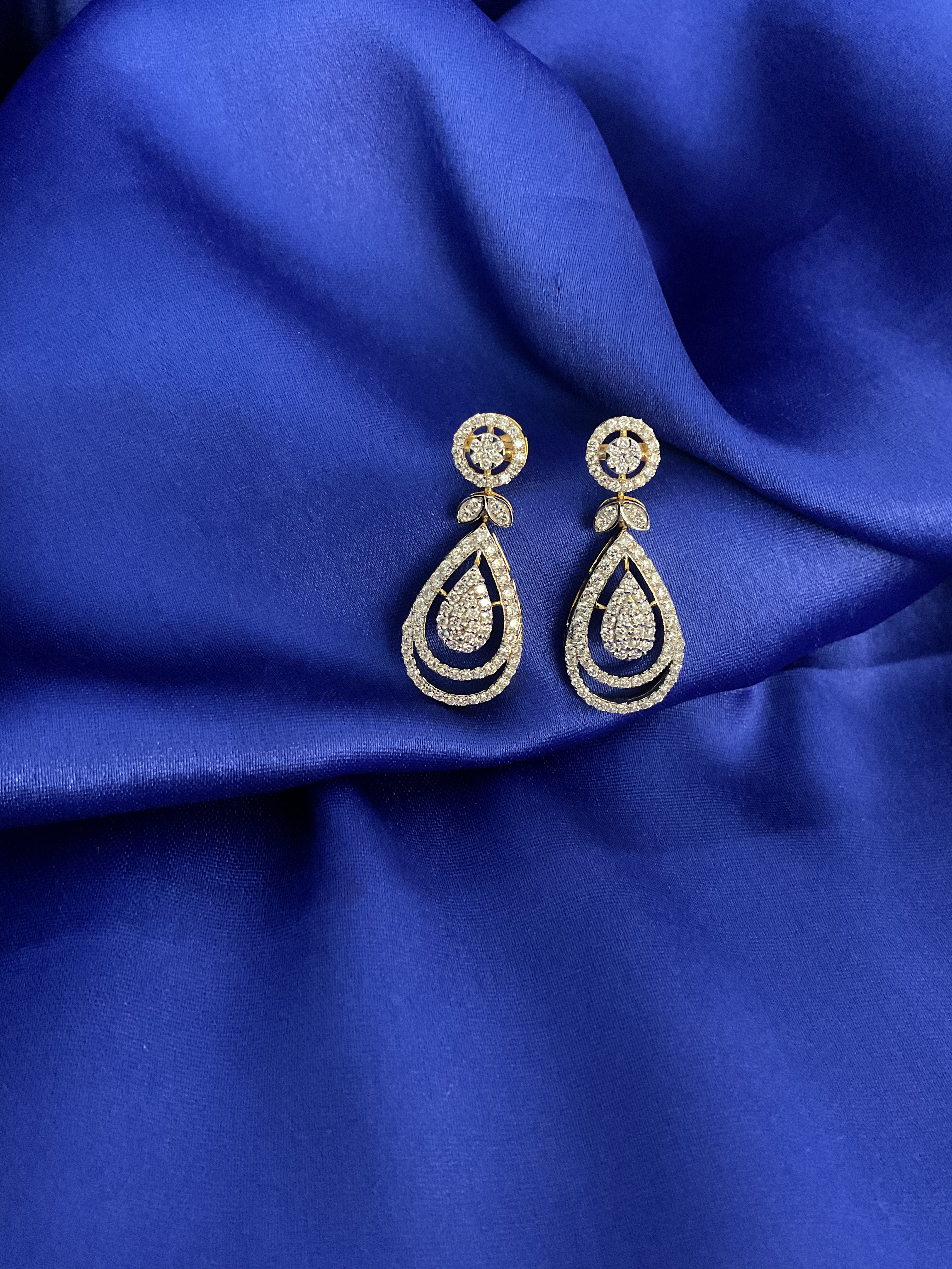Dazziling Pears Earrings