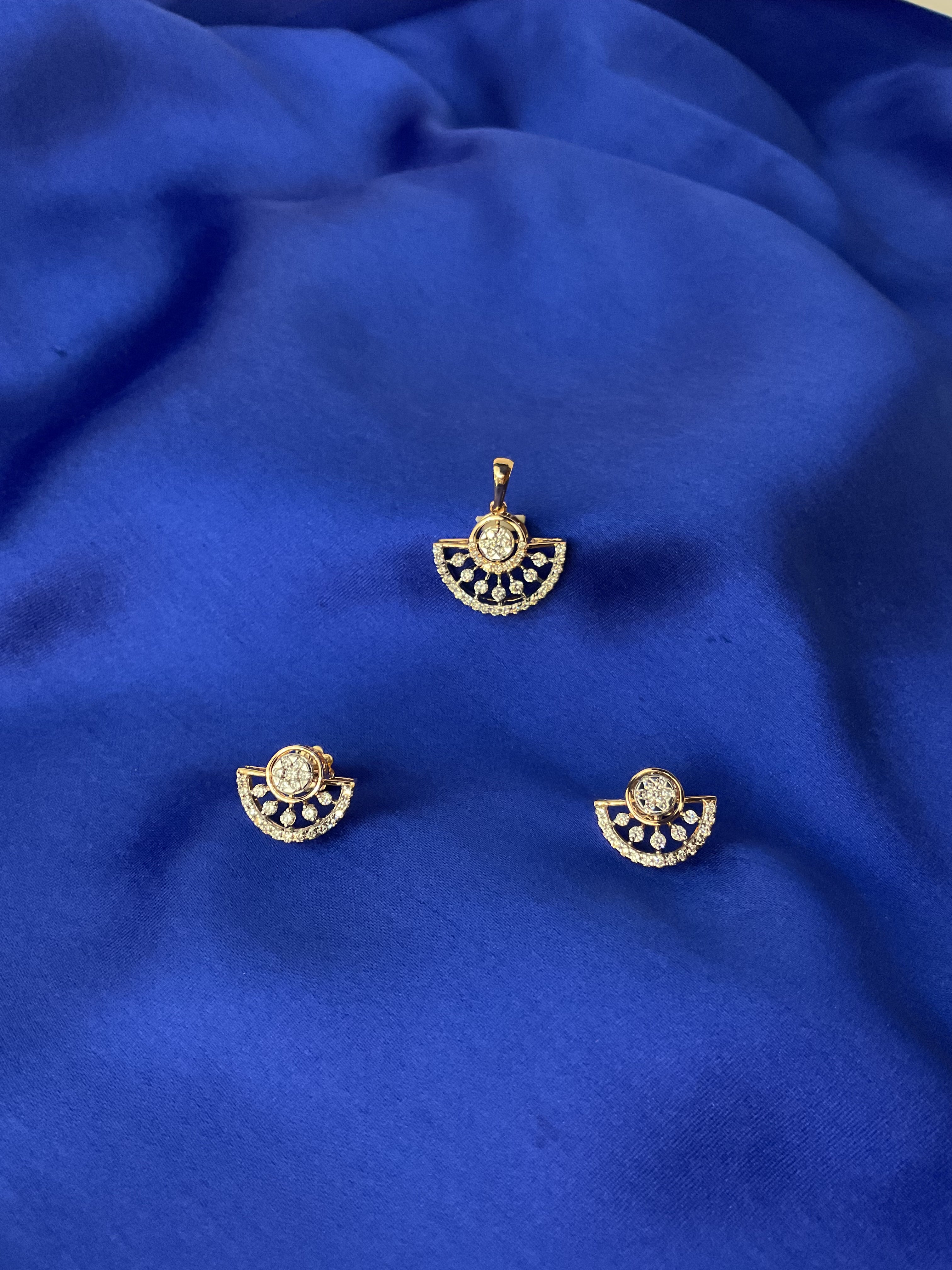 Diah Diamond Earrings